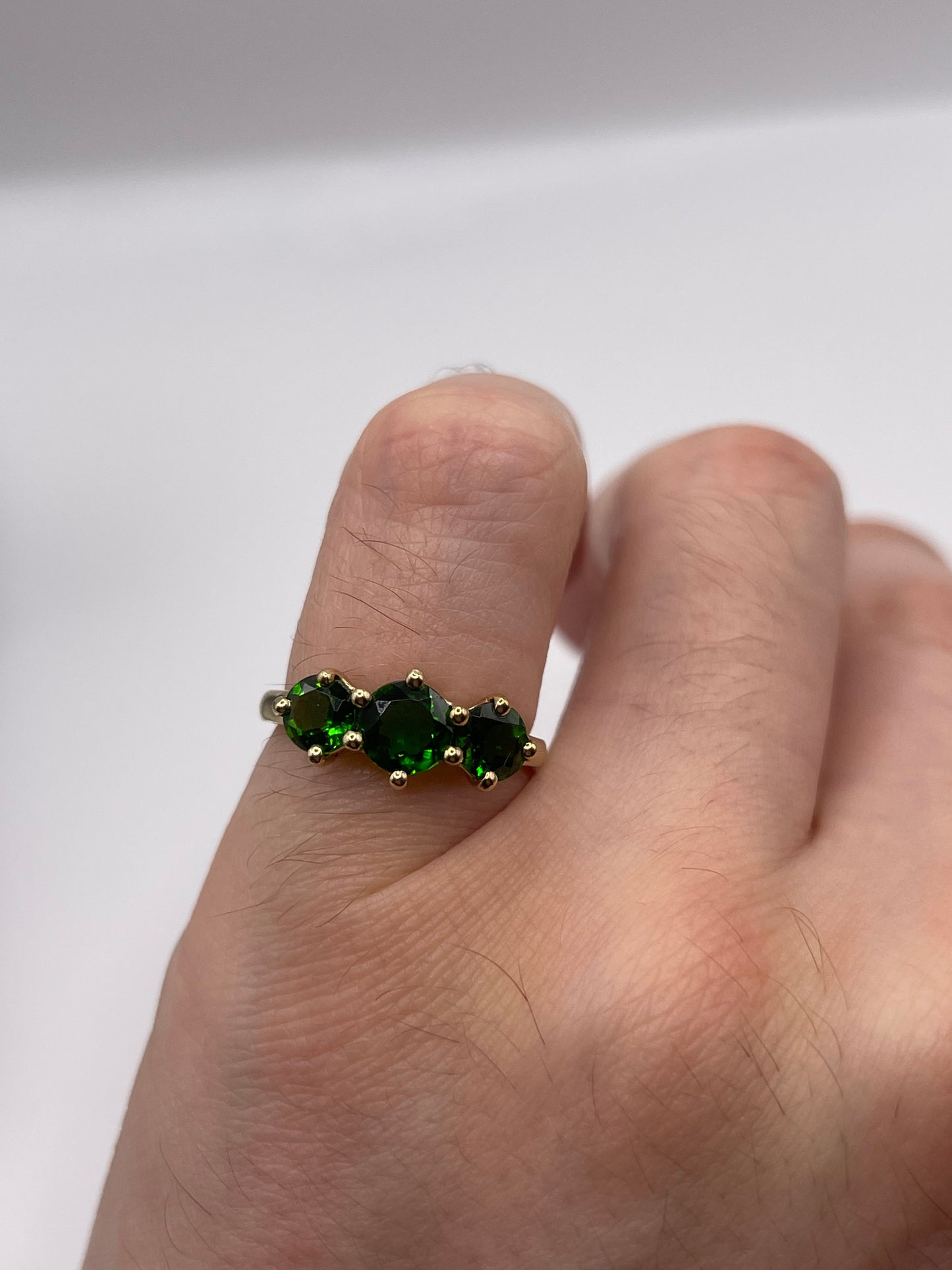 9ct gold diopside ring