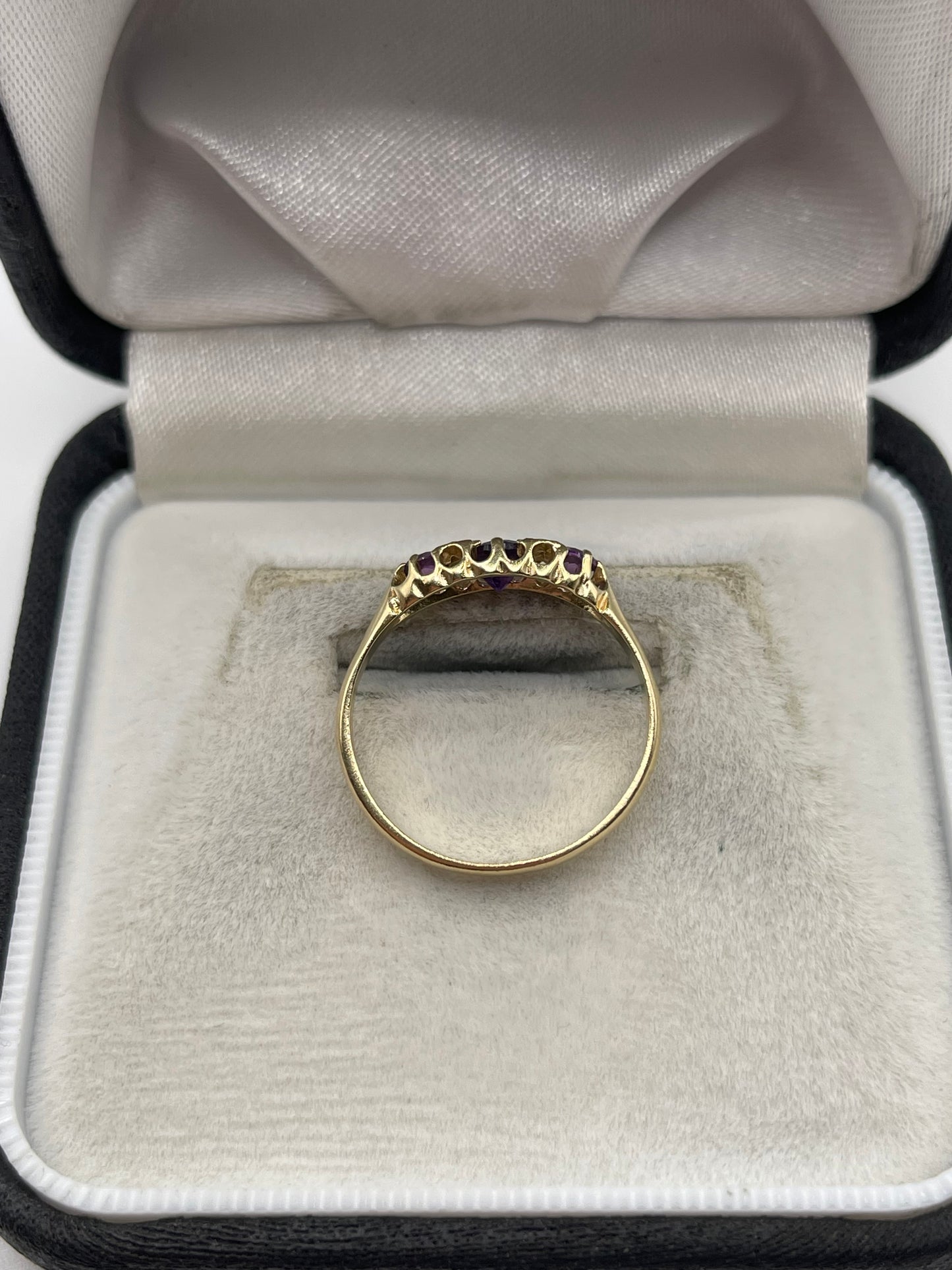 9ct gold amethyst and diamond ring