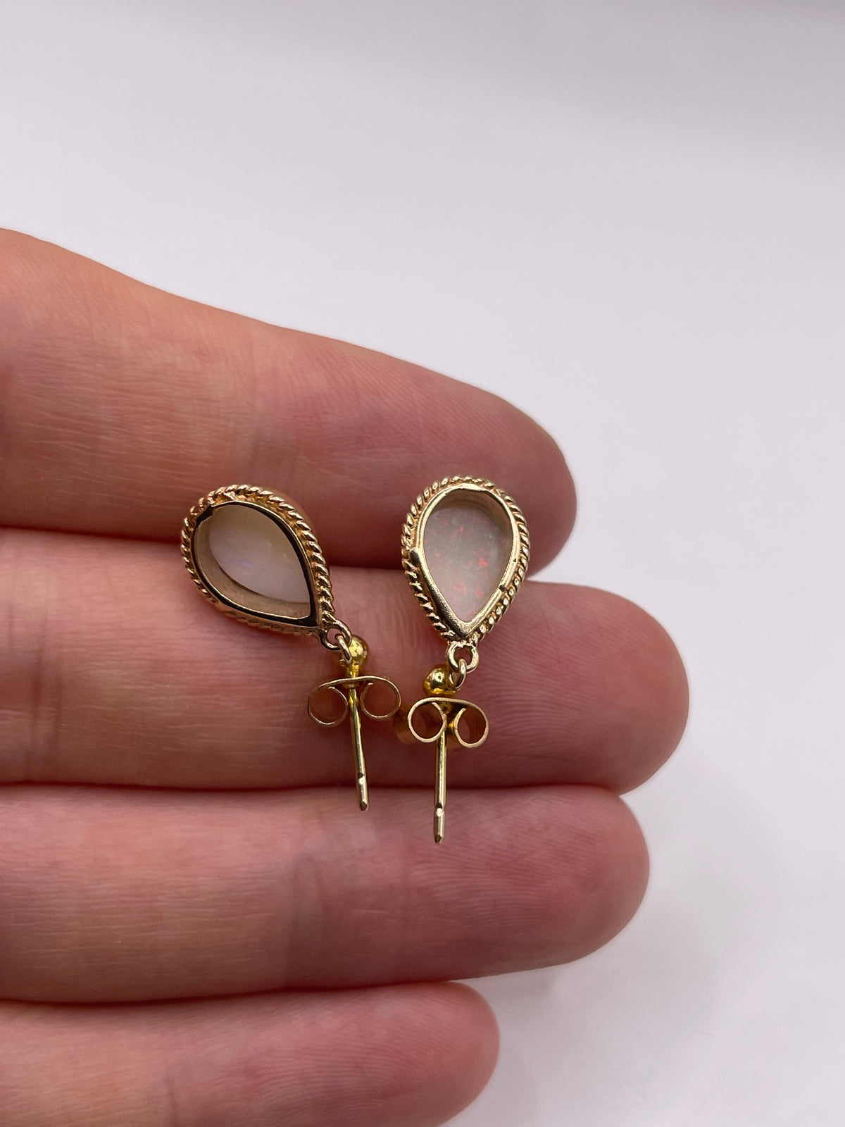 9ct gold opal earrings