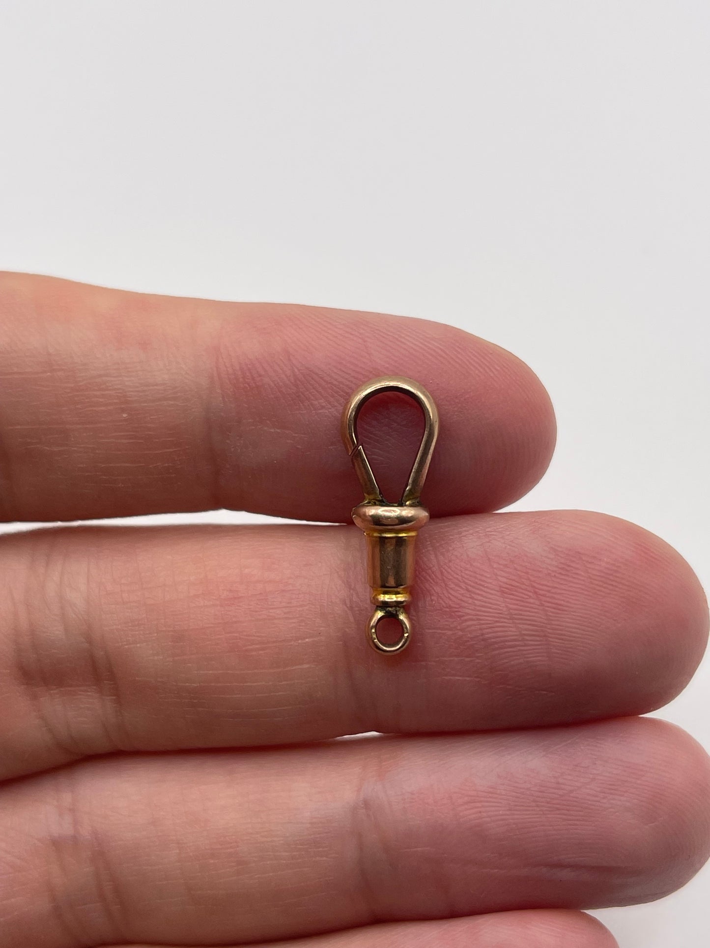 9ct gold dog clip 12