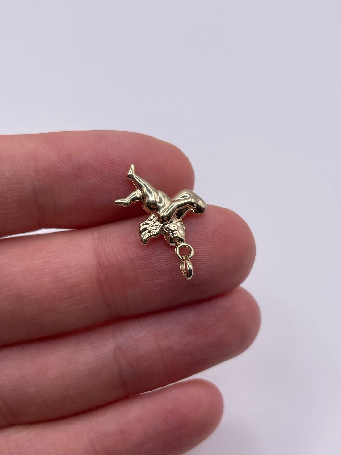 9ct gold cherub charm