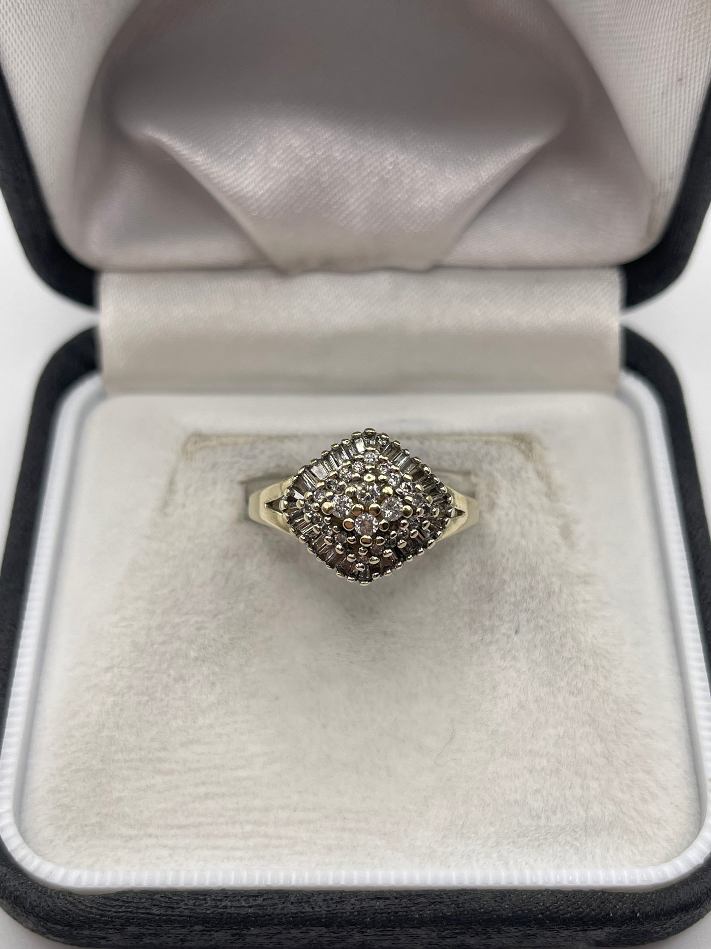 9ct gold diamond cluster ring