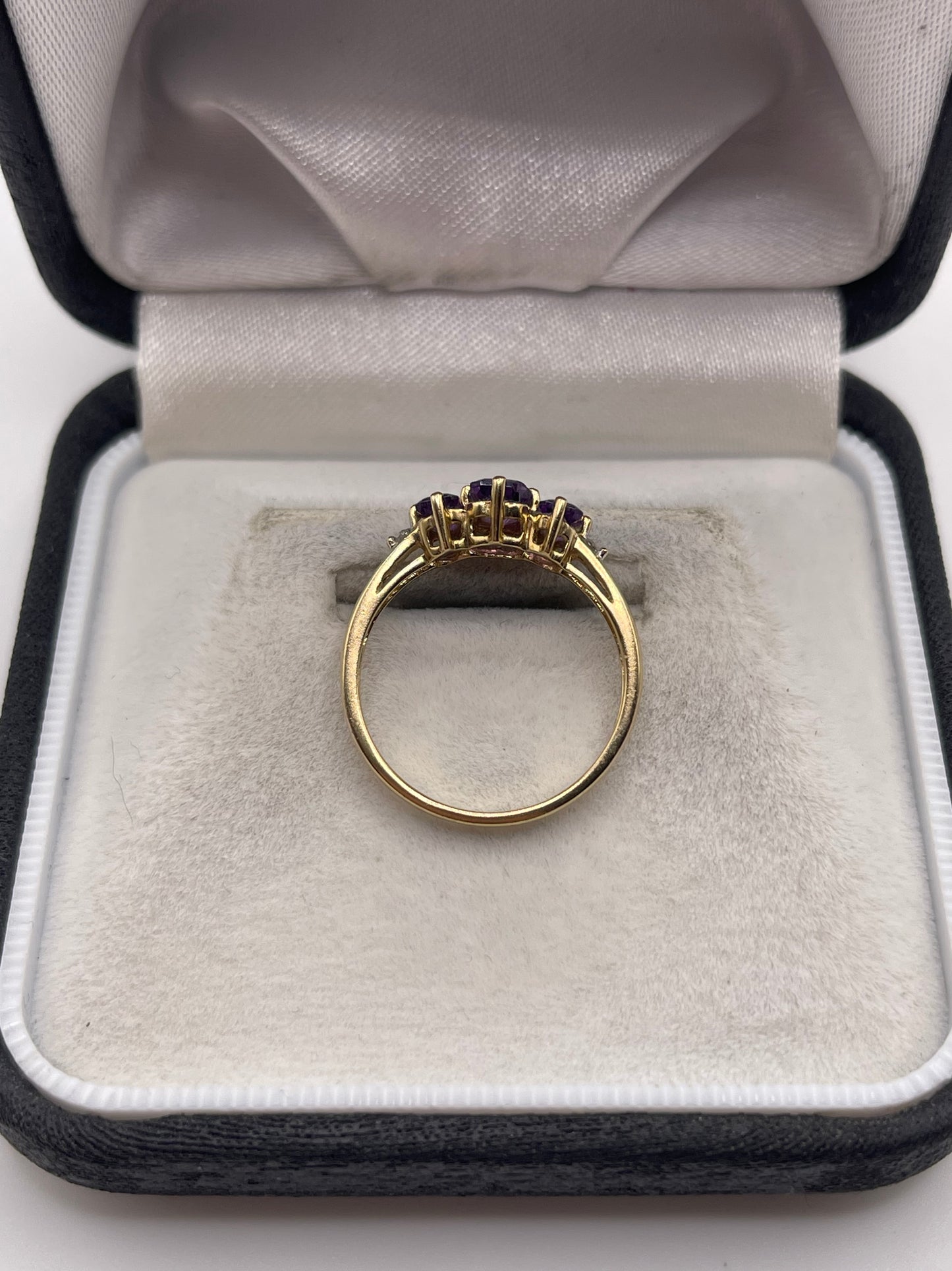 9ct gold amethyst and diamond ring