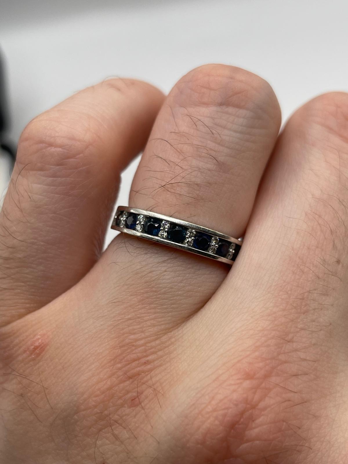 18ct gold sapphire and diamond ring
