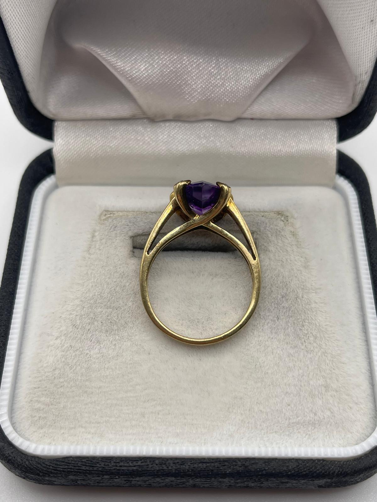9ct gold amethyst and diamond ring