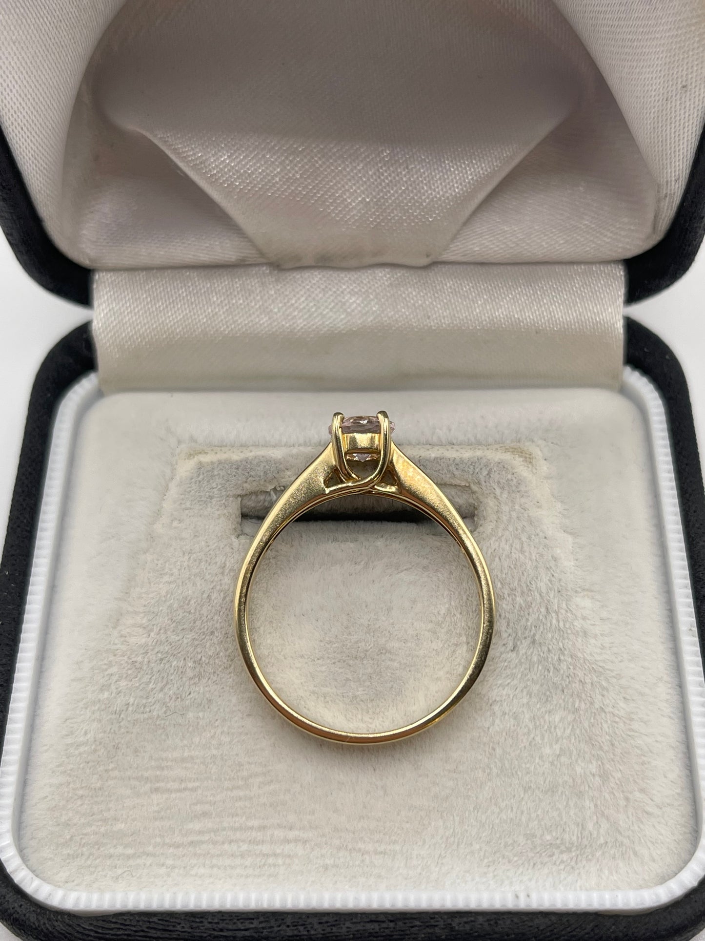 9ct gold morganite ring