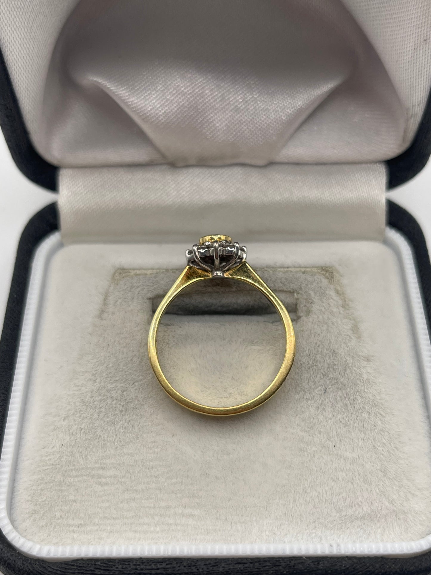 18ct gold ruby and diamond ring