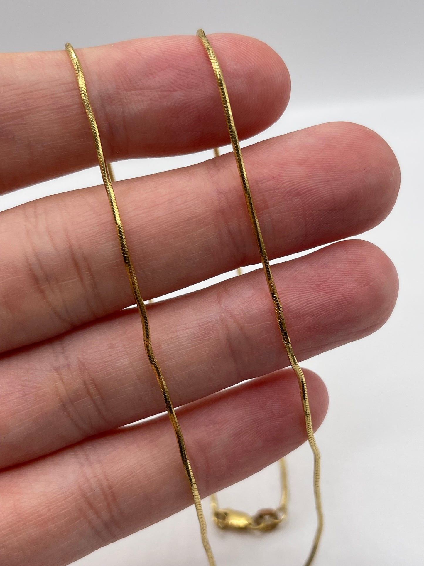 18ct gold chain 501