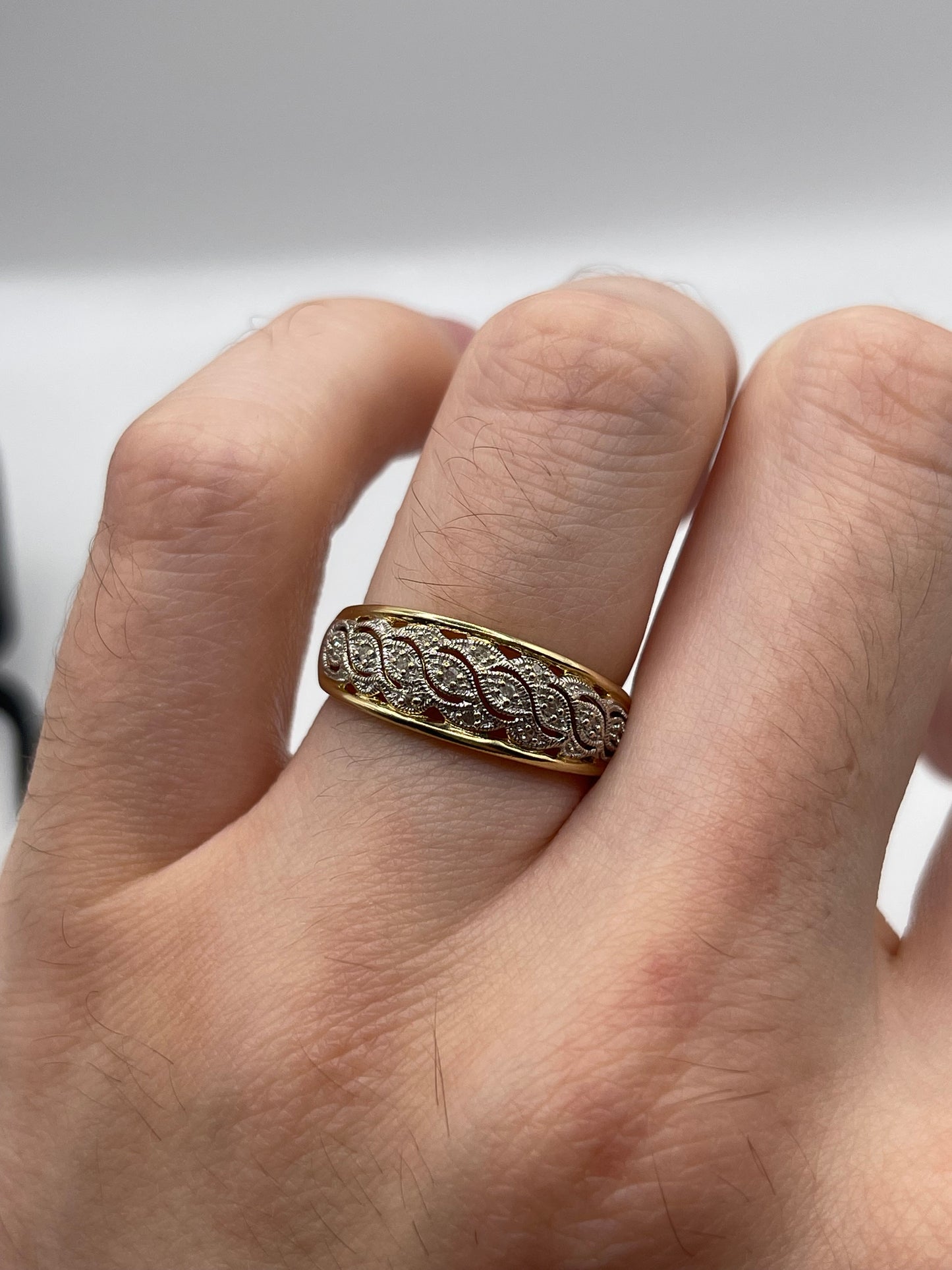9ct gold diamond cluster ring