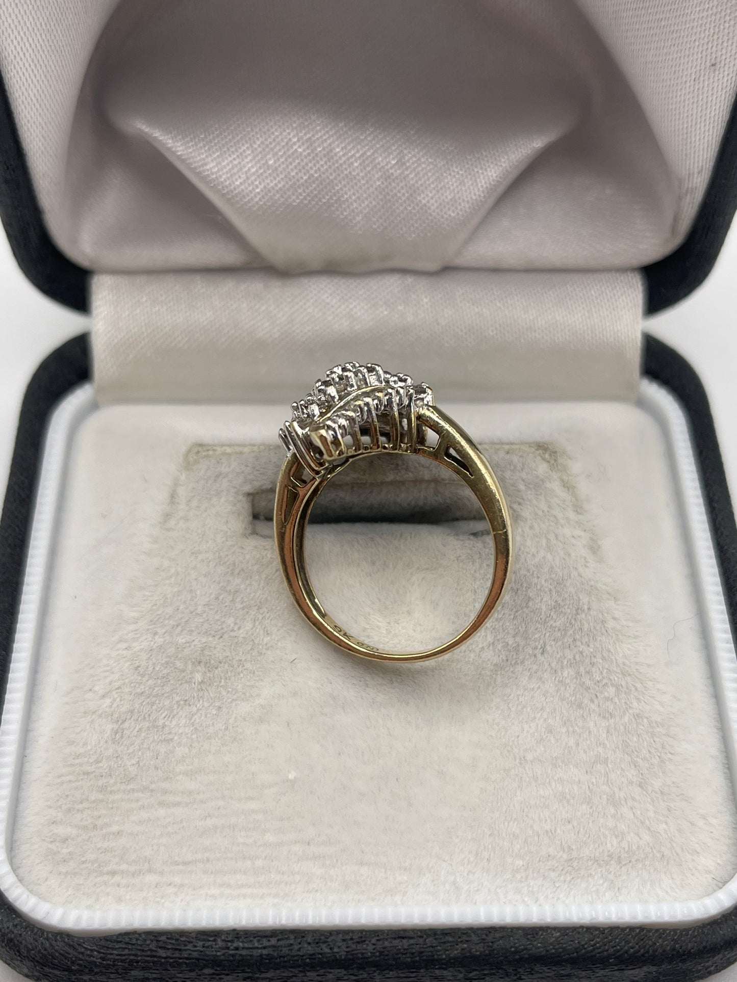 9ct gold diamond cluster ring
