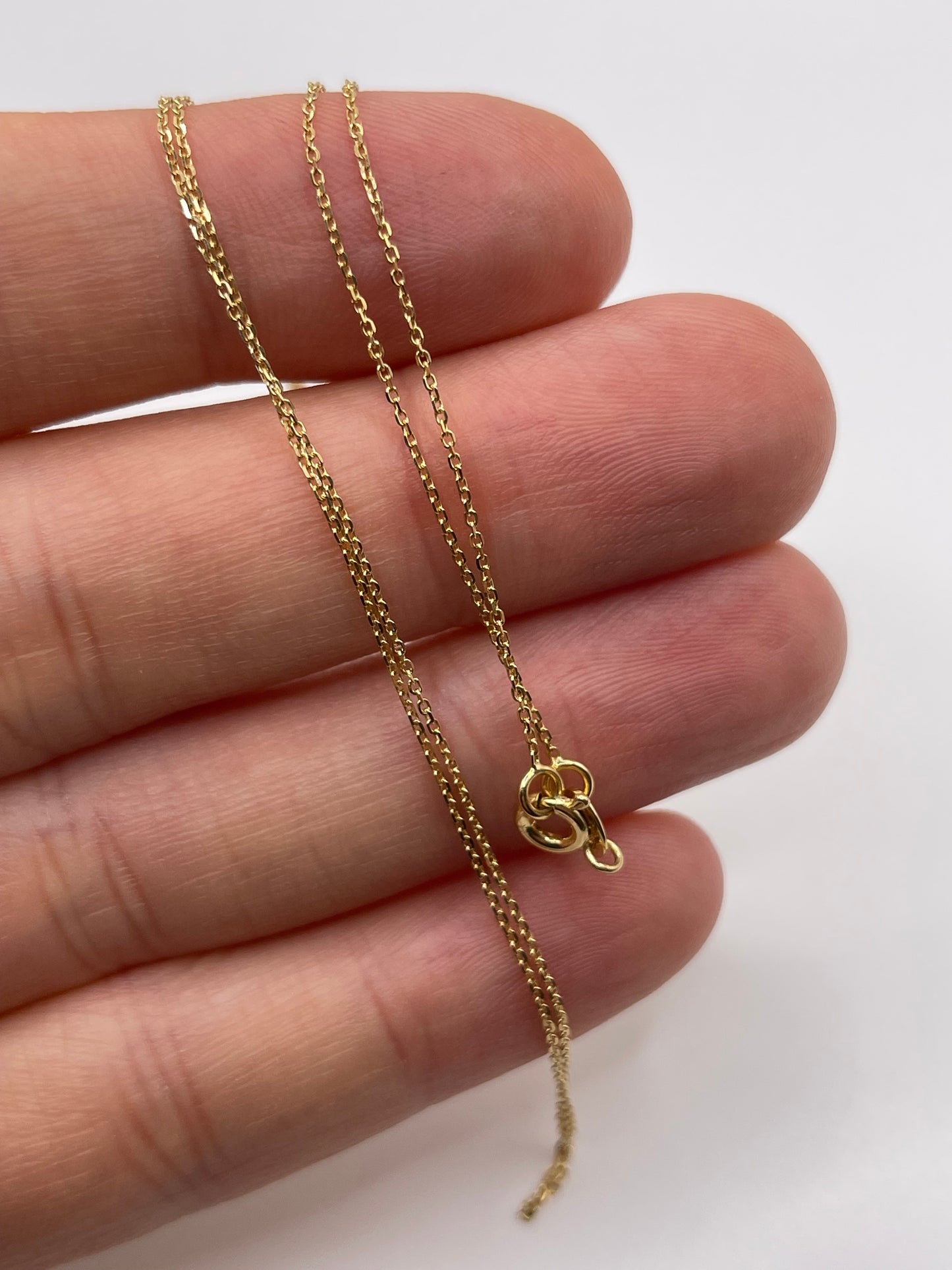 9ct gold chain 270
