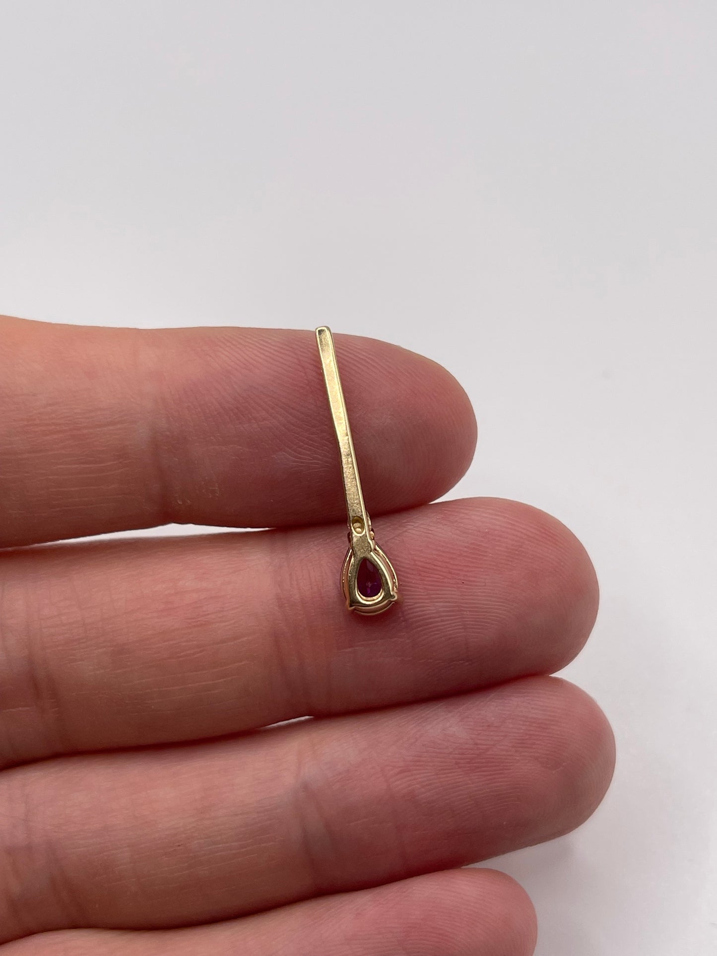 9ct gold amethyst and diamond pendant