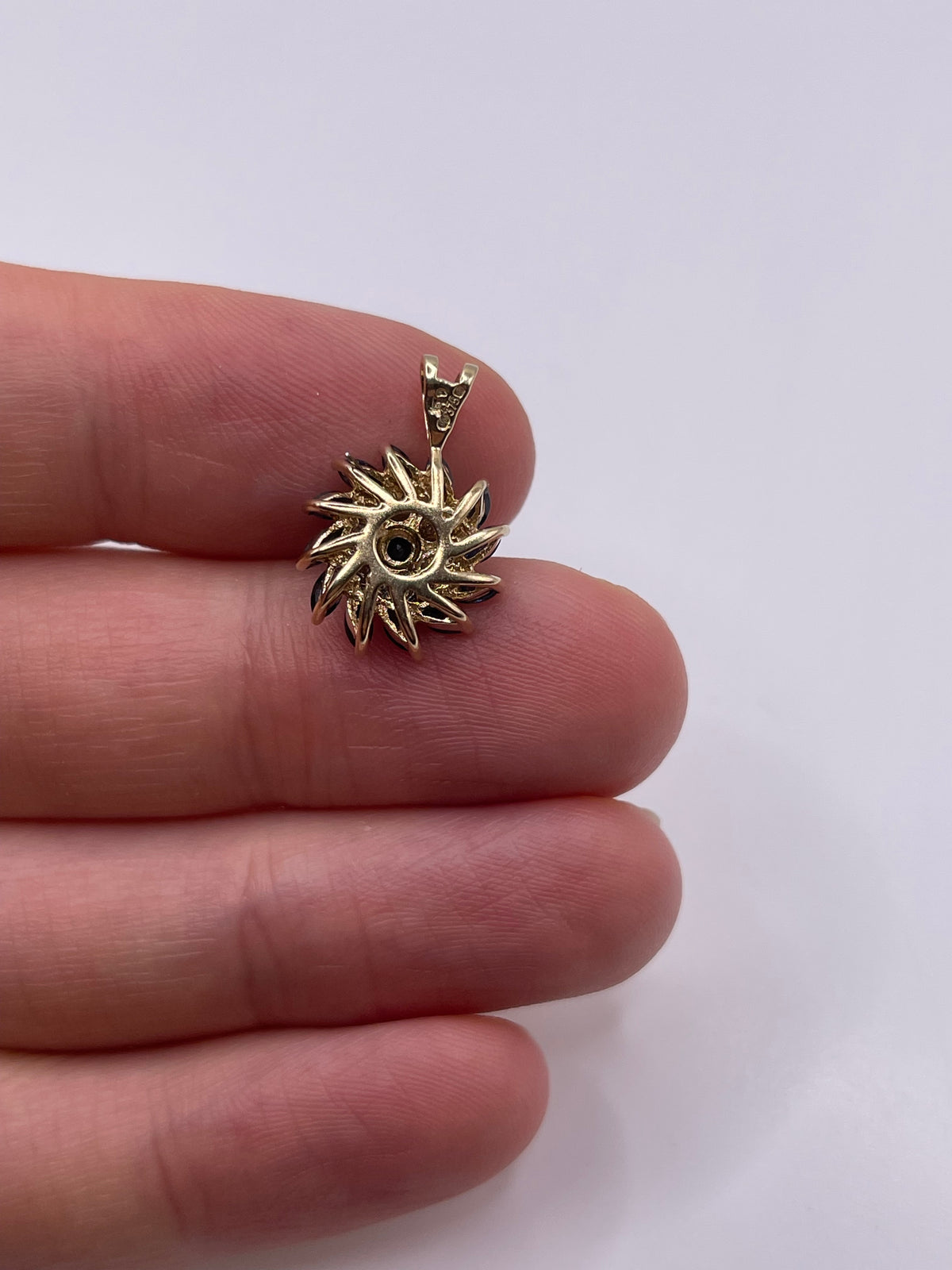 9ct gold sapphire and diamond pendant