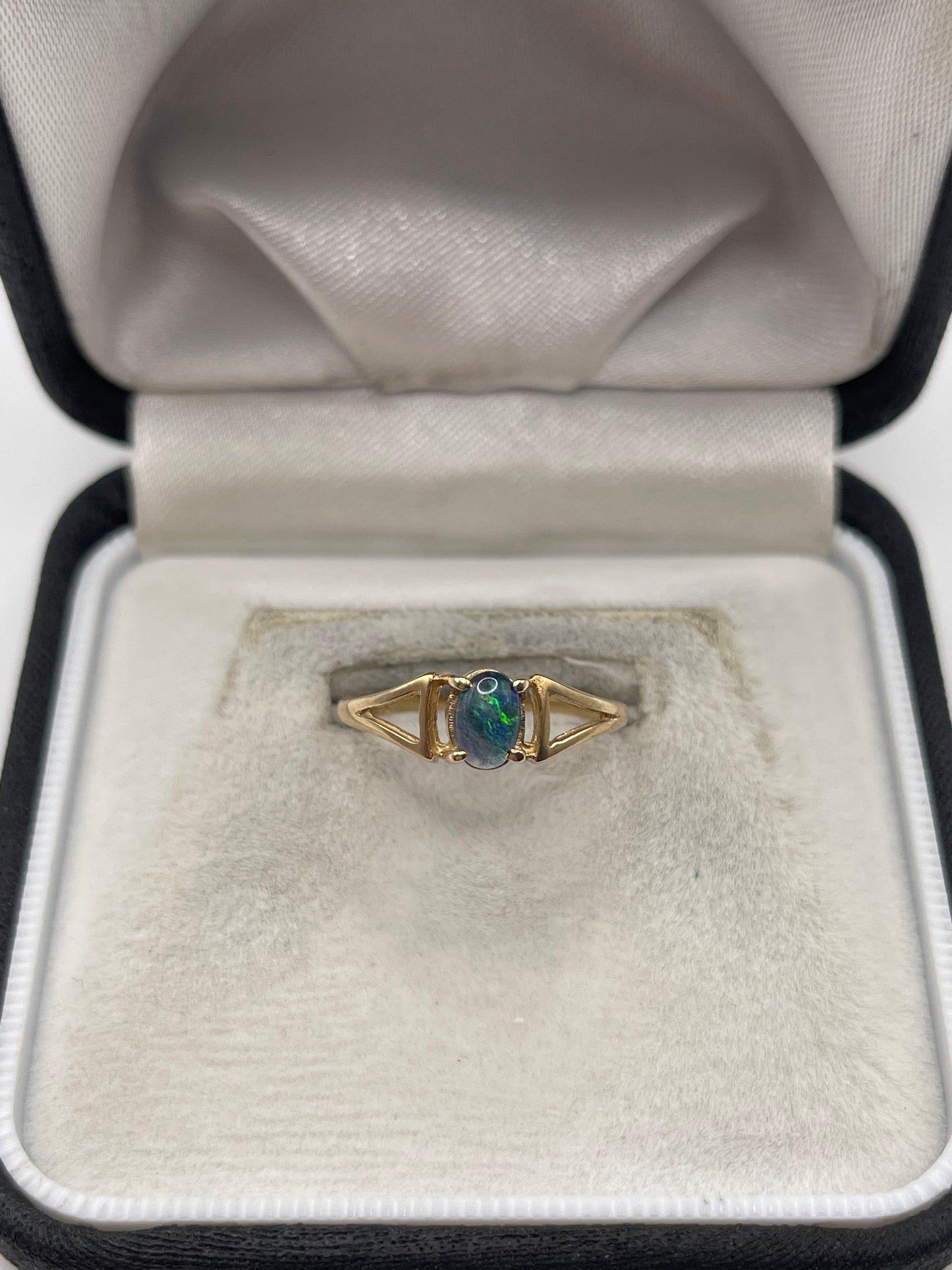 9ct gold black opal ring