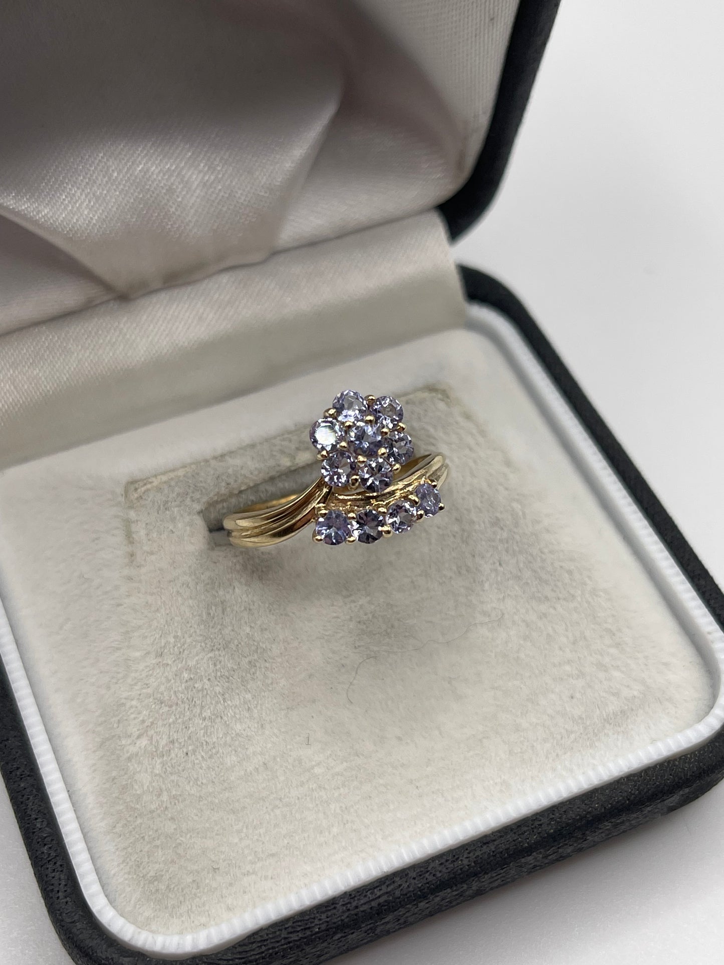 9ct gold tanzanite cluster ring