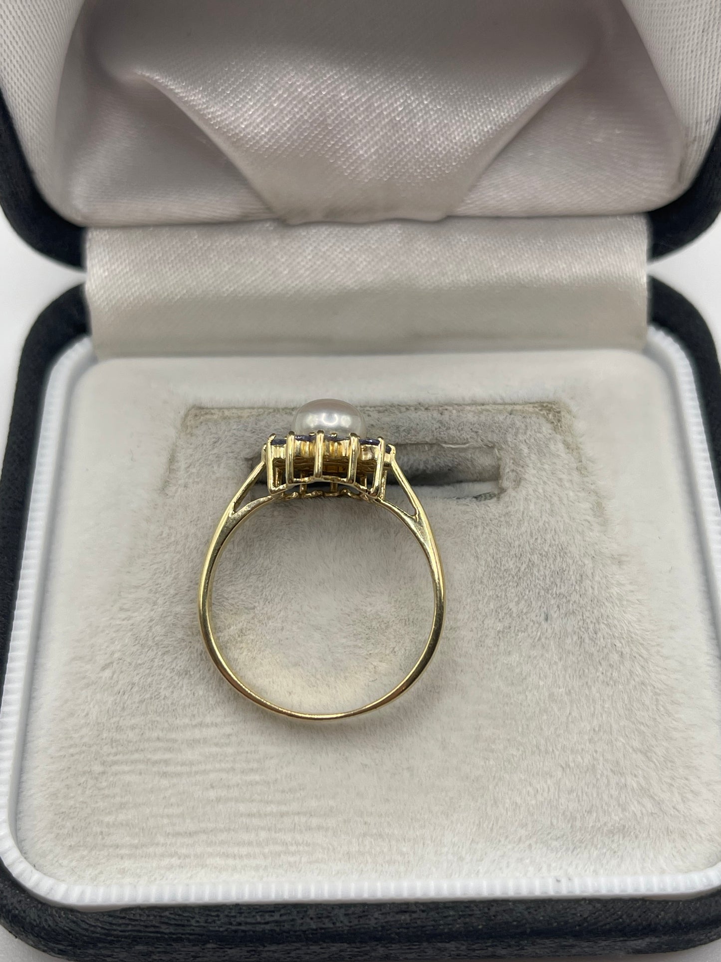 9ct gold tanzanite and pearl ring
