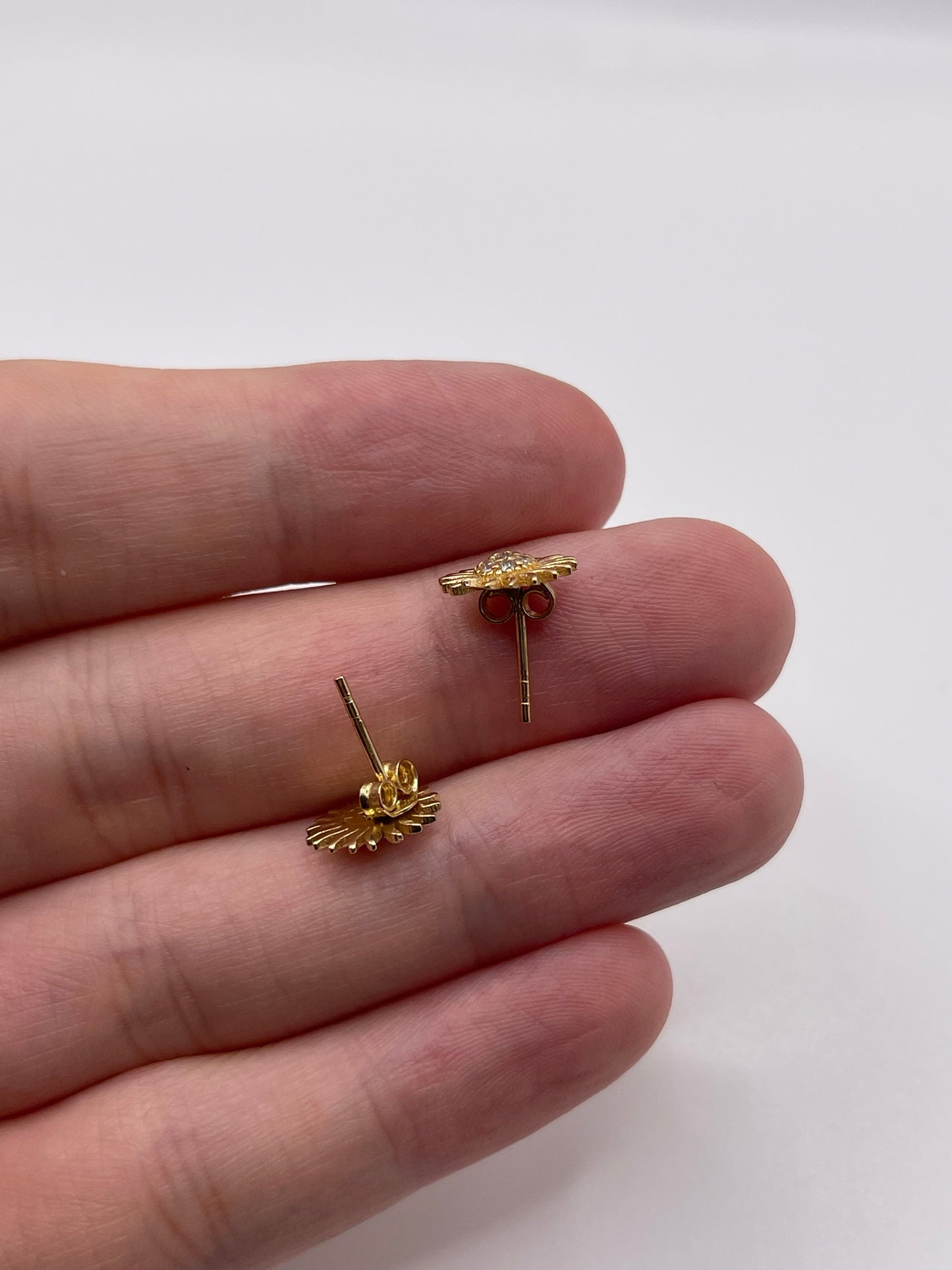 14ct gold cz earrings