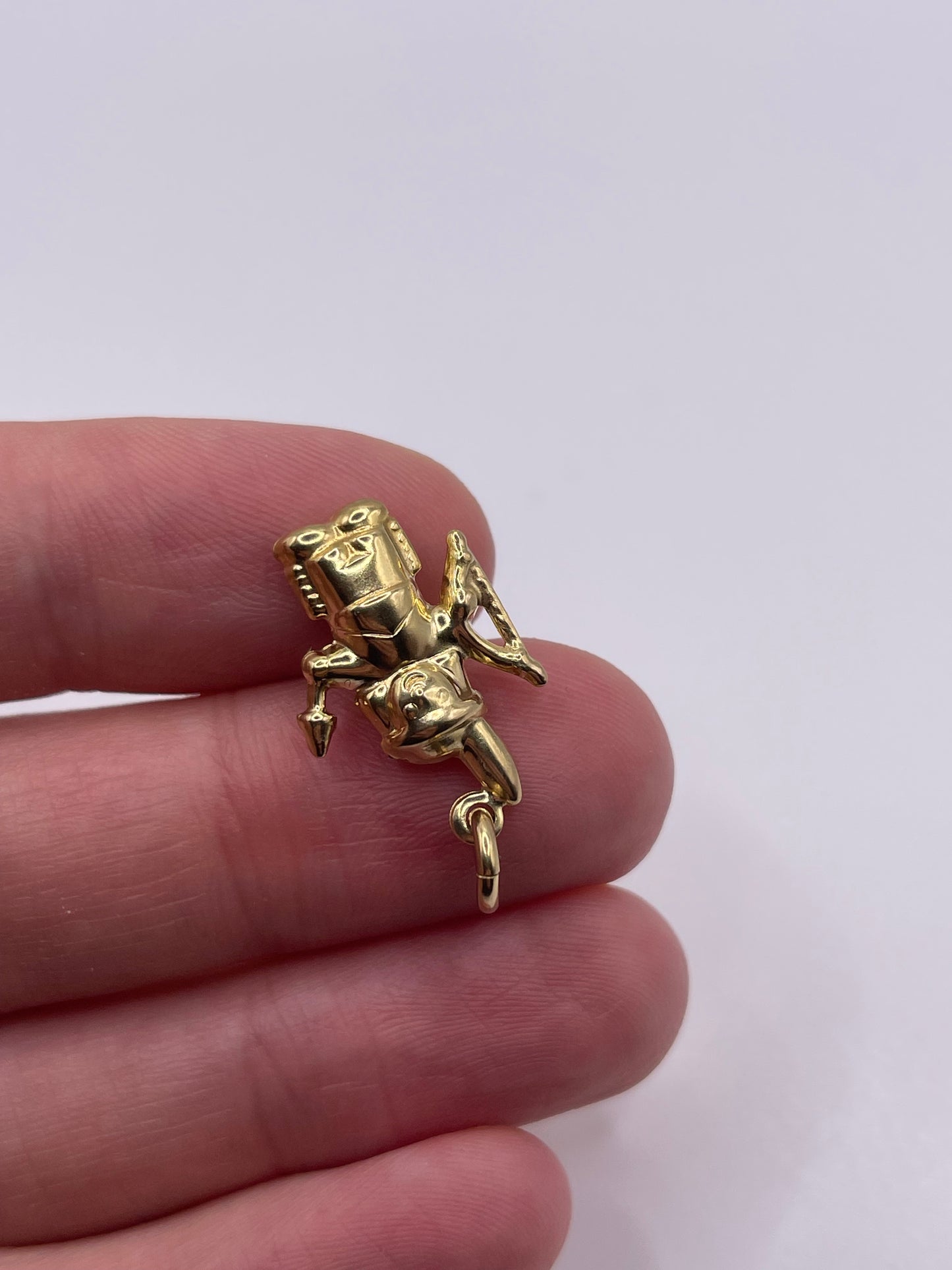 9ct gold archer charm