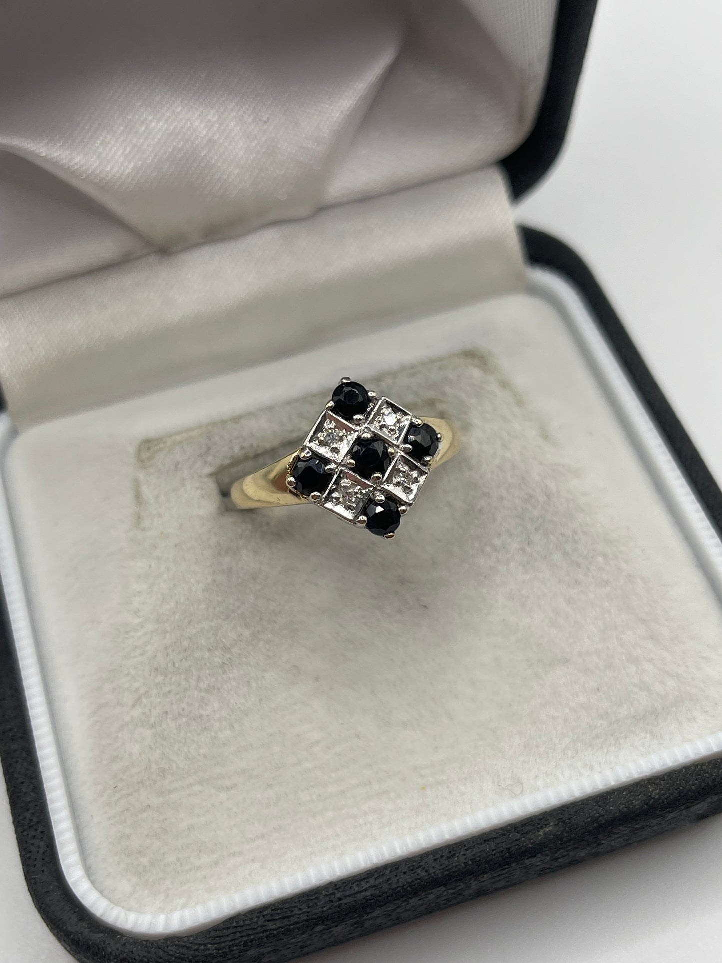 9ct gold sapphire and diamond ring