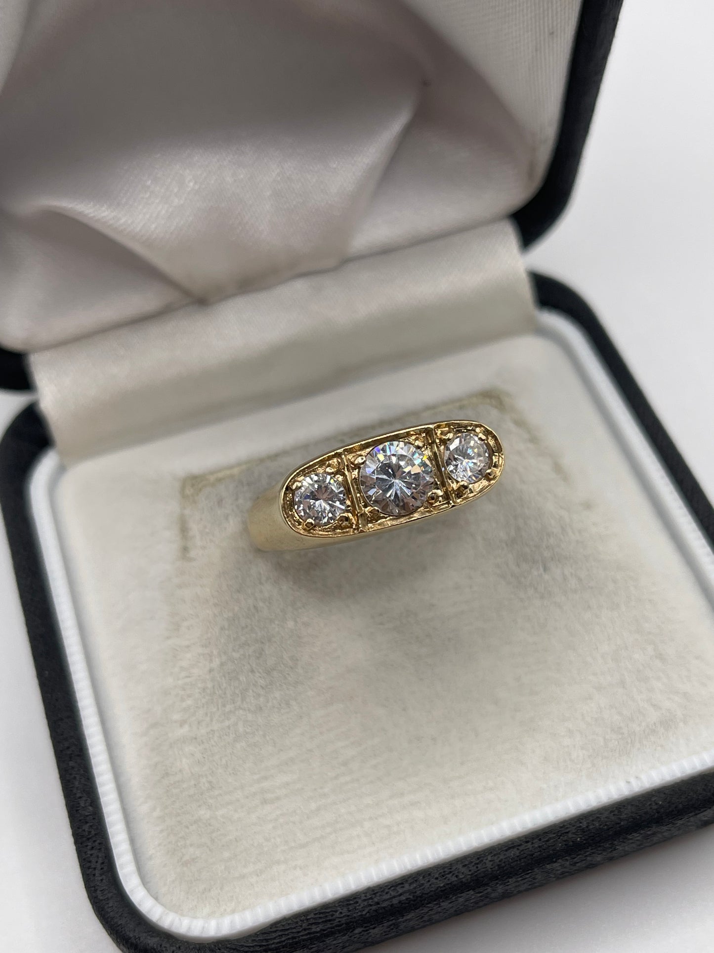 9ct gold cz gypsy ring