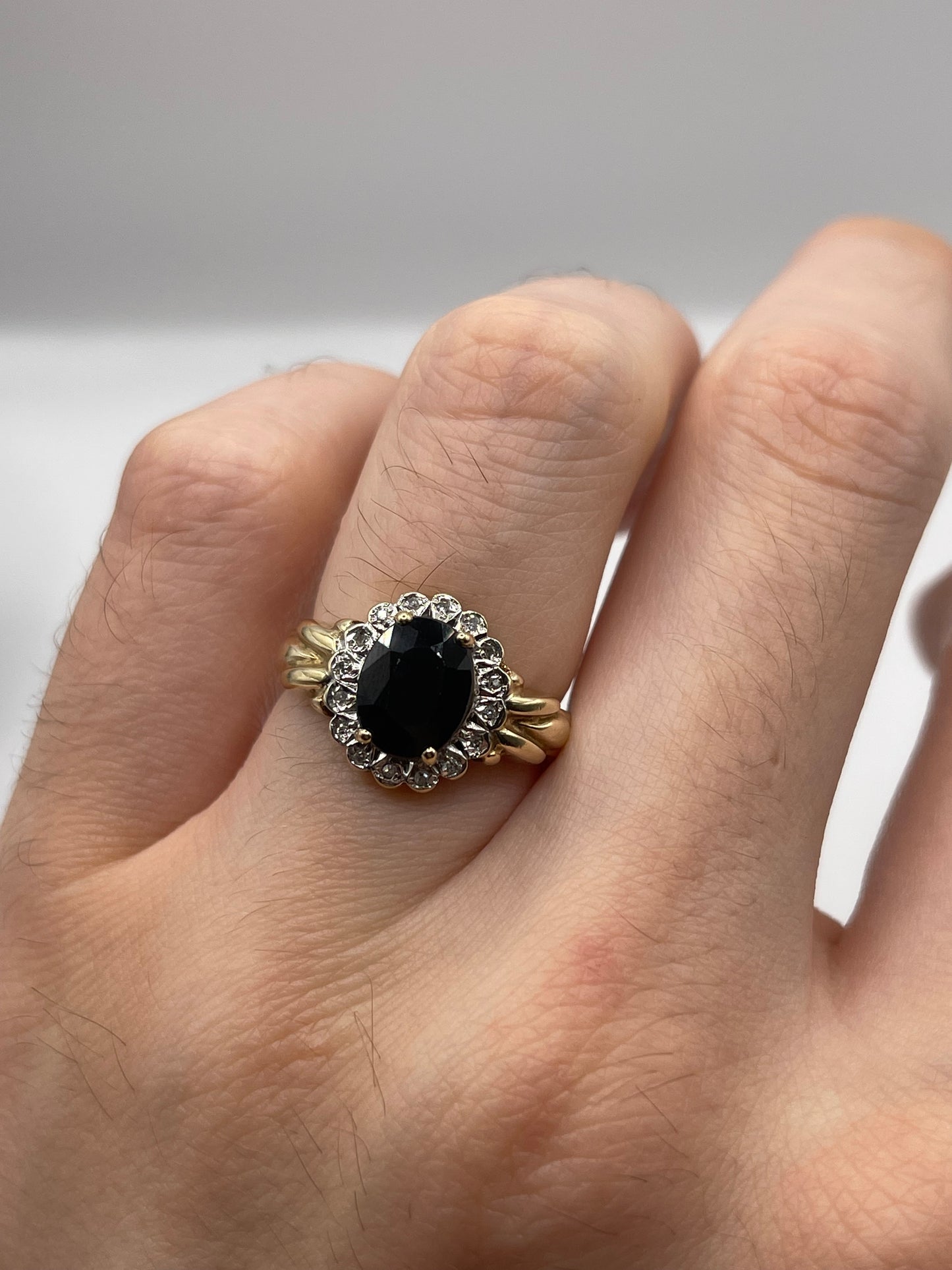 9ct gold sapphire and diamond ring