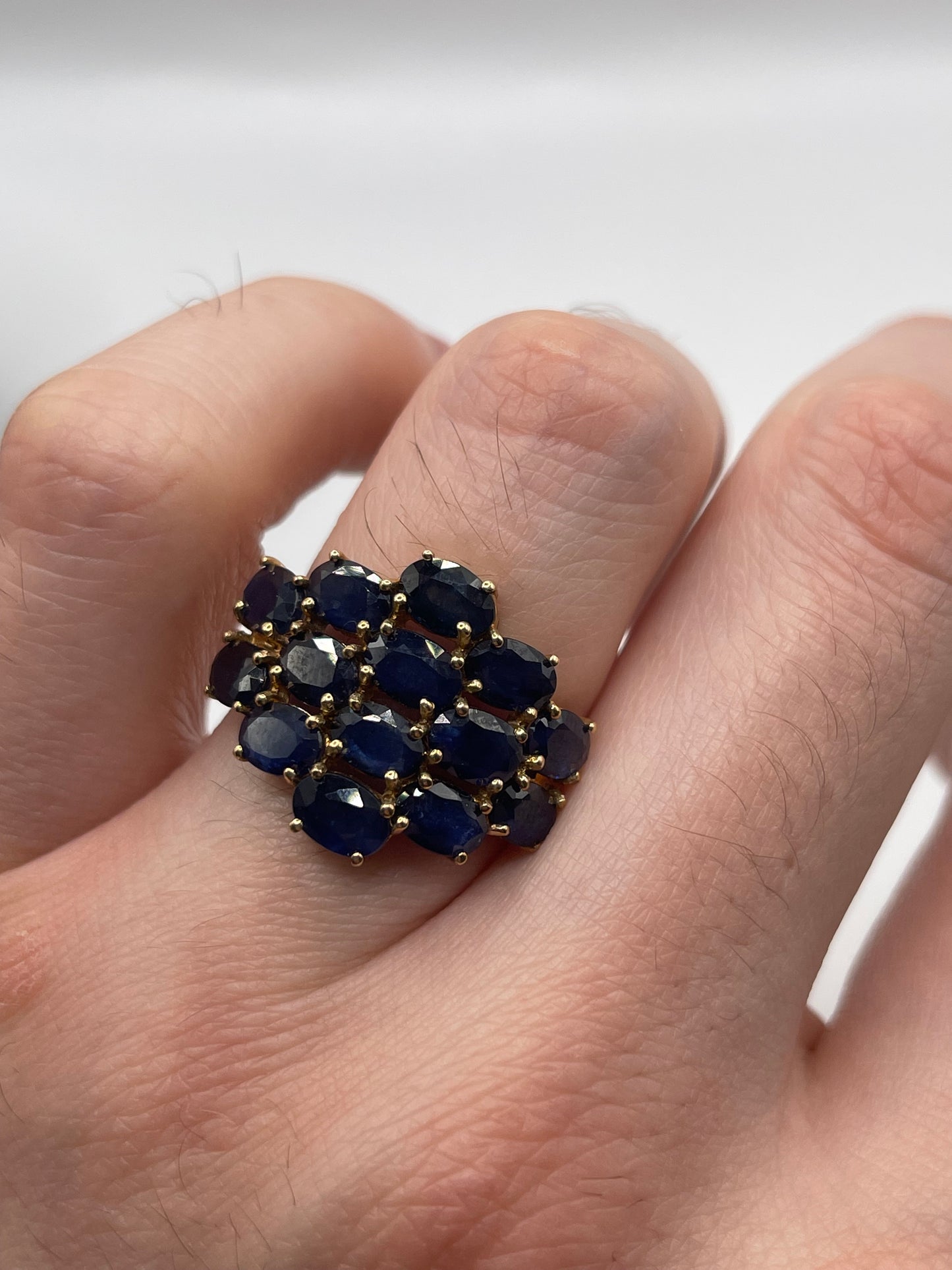 9ct gold sapphire cluster ring