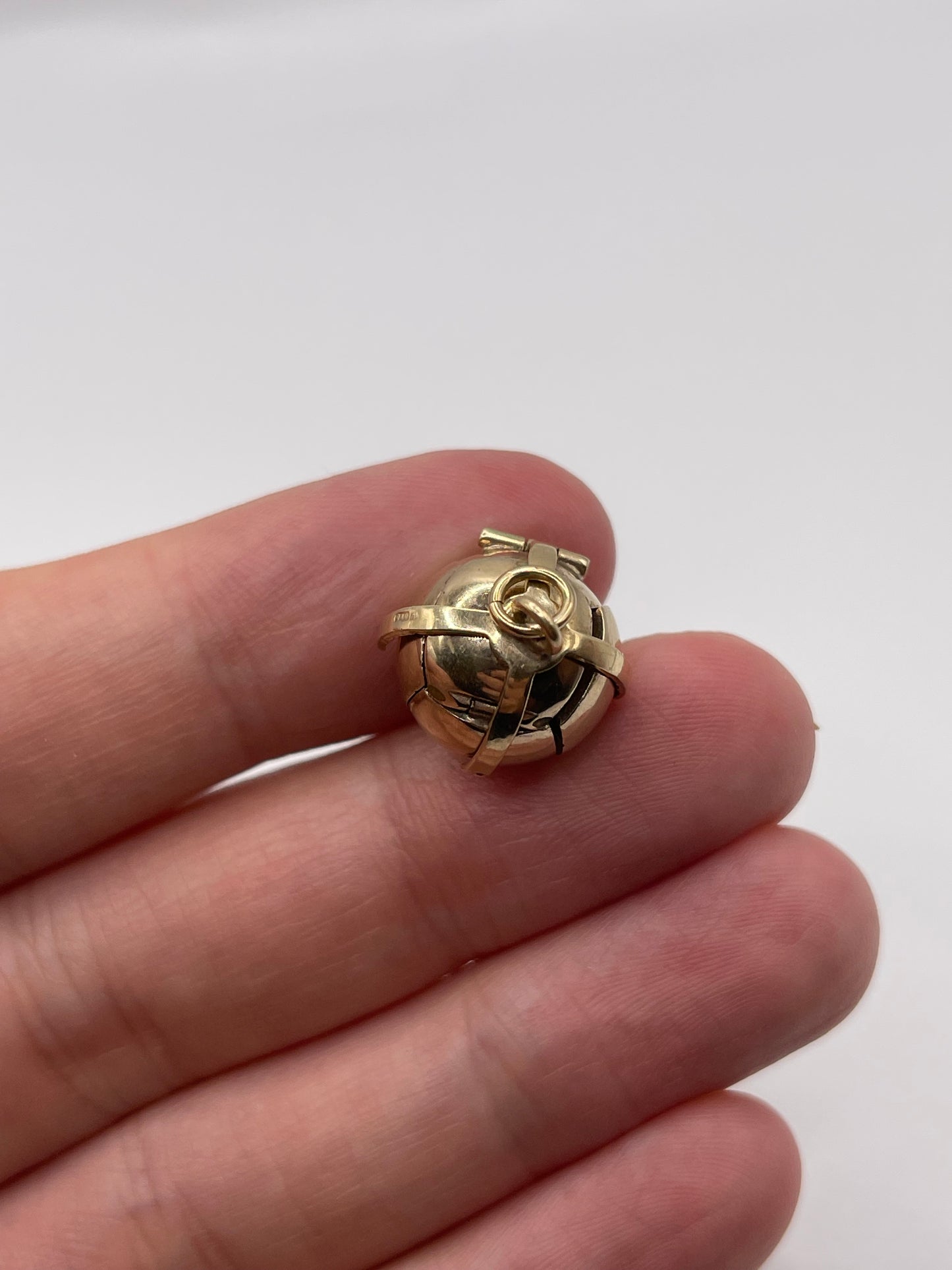 9ct gold and silver Masonic orb ball pendant