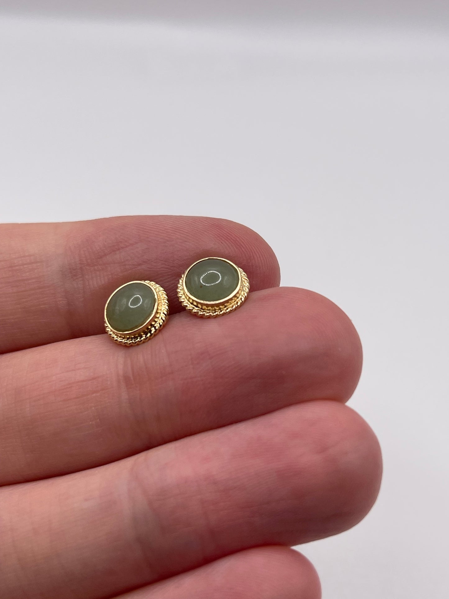9ct gold quartz earrings