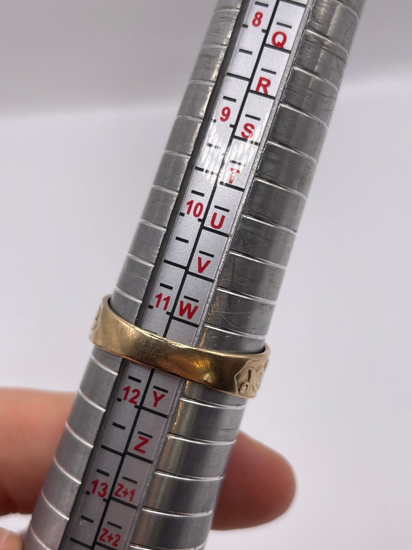 9ct gold buckle ring