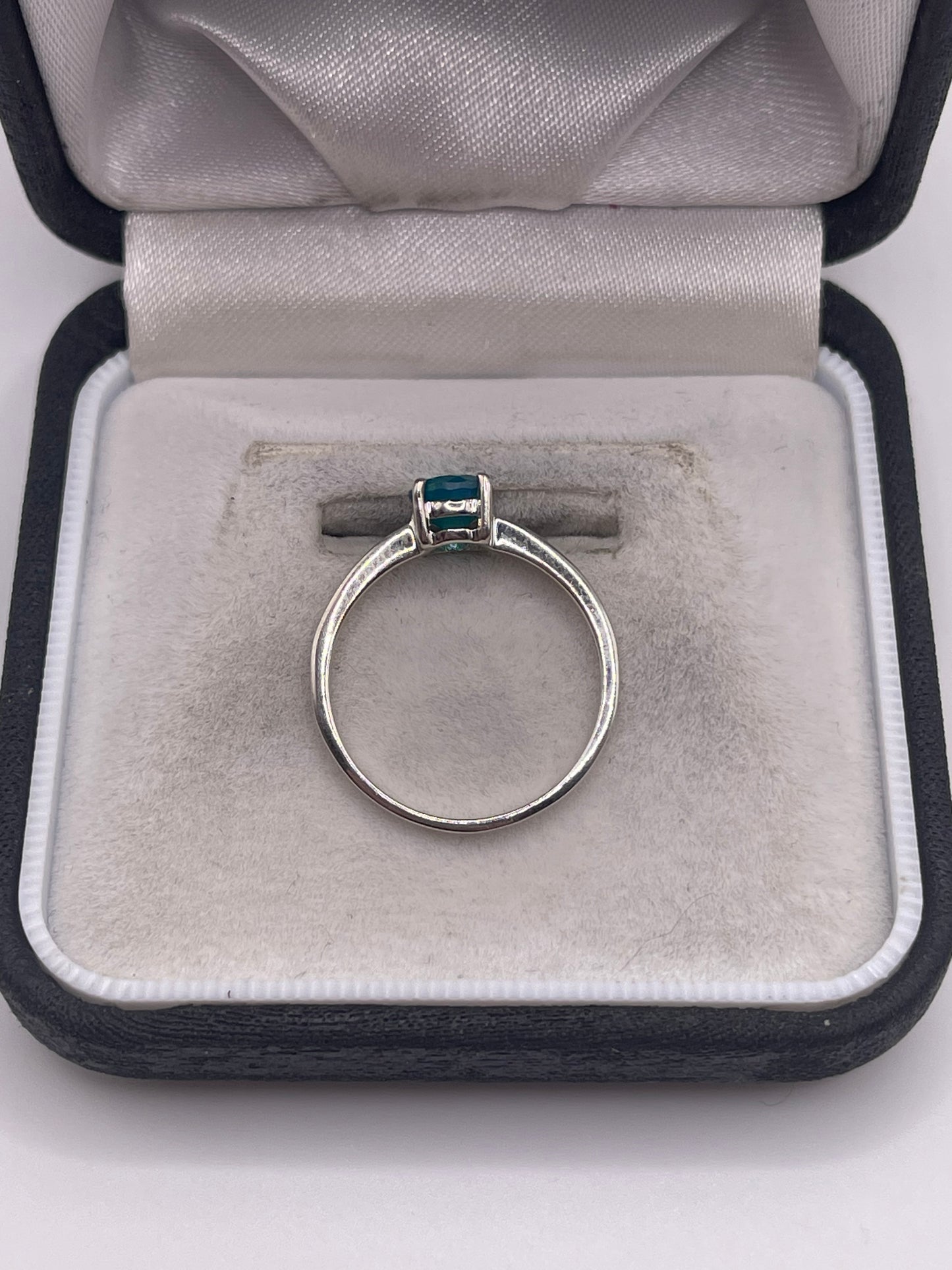 Silver quartz ring