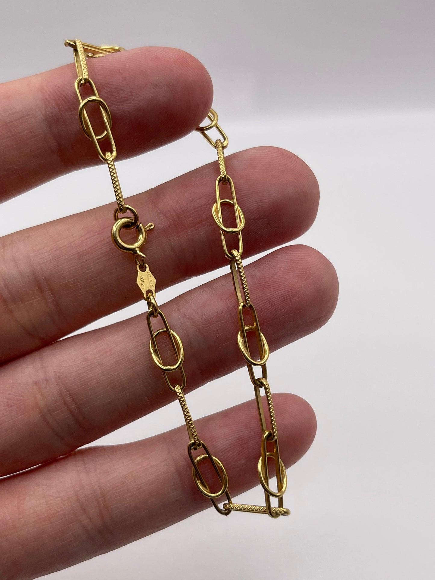 18ct gold bracelet
