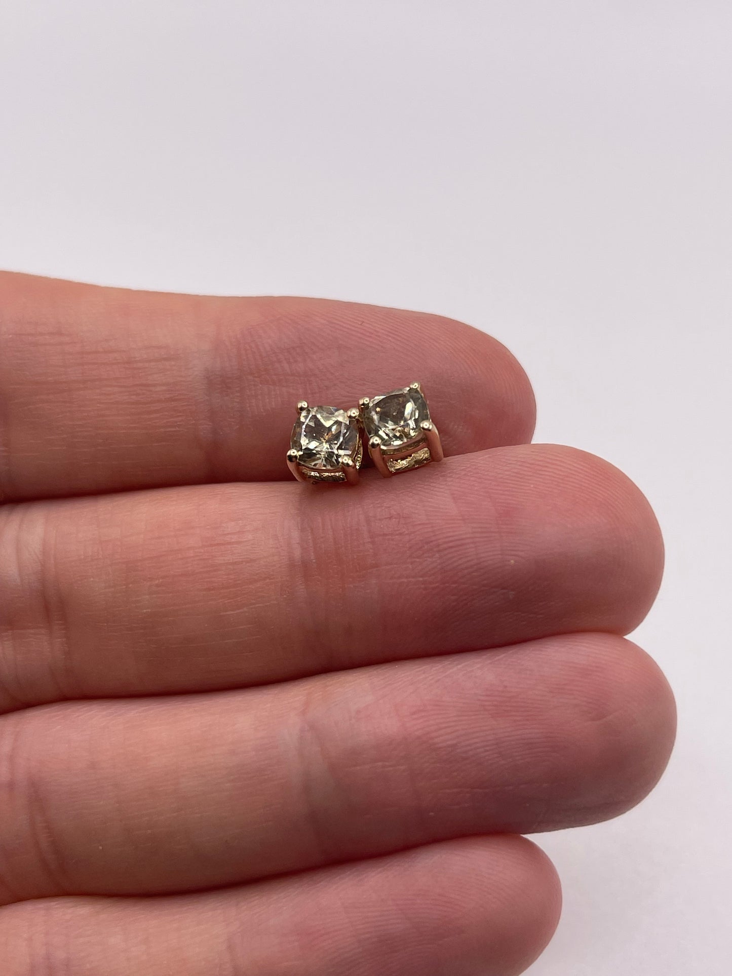 9ct gold quartz earrings