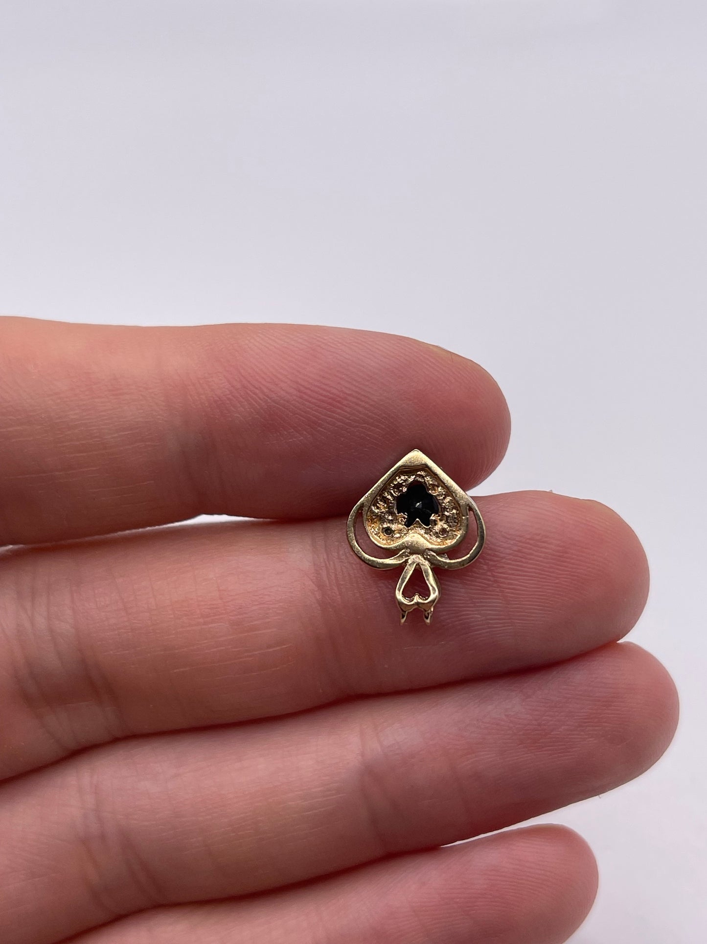9ct gold sapphire and diamond heart pendant