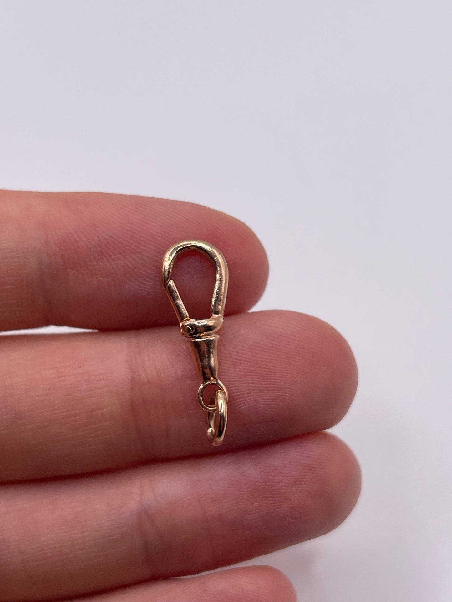 9ct rose gold dog clip 2