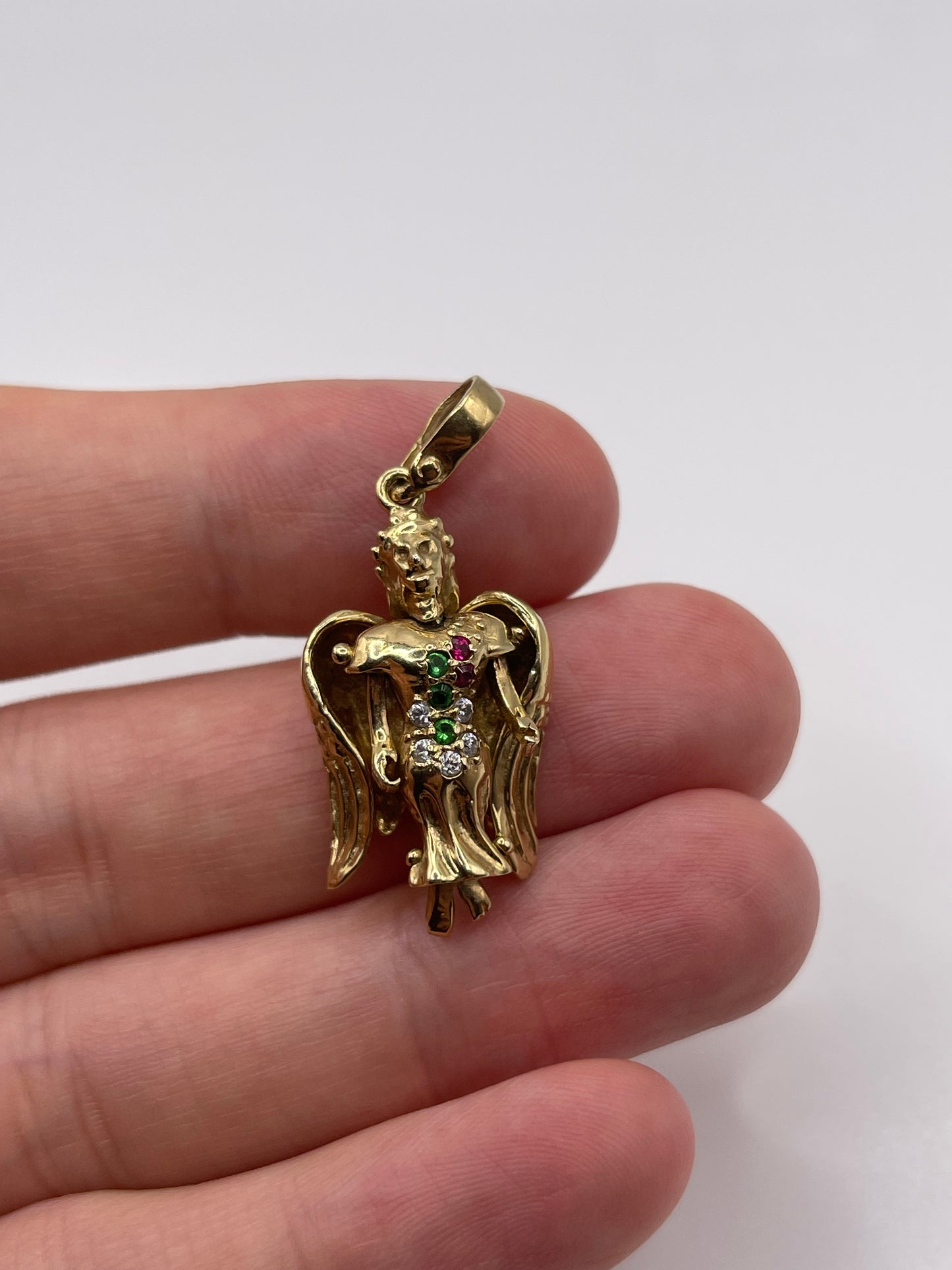 9ct gold angel pendant