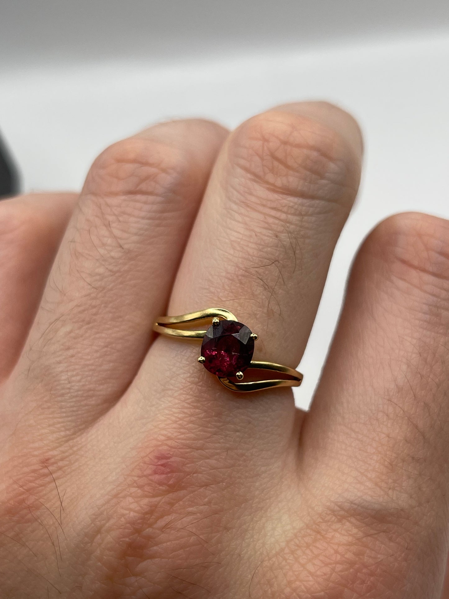 9ct gold tourmaline ring