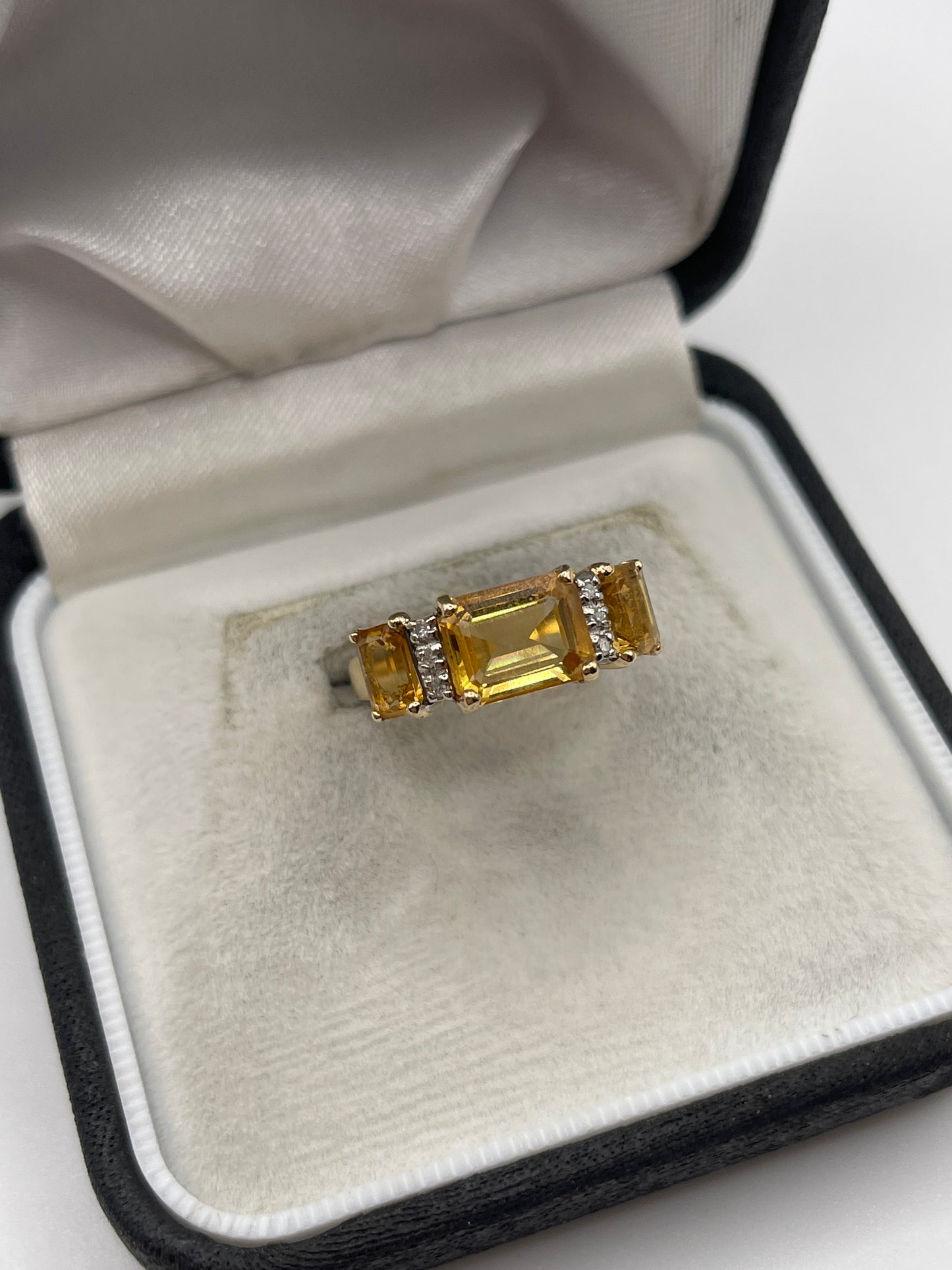 9ct gold citrine and diamond ring