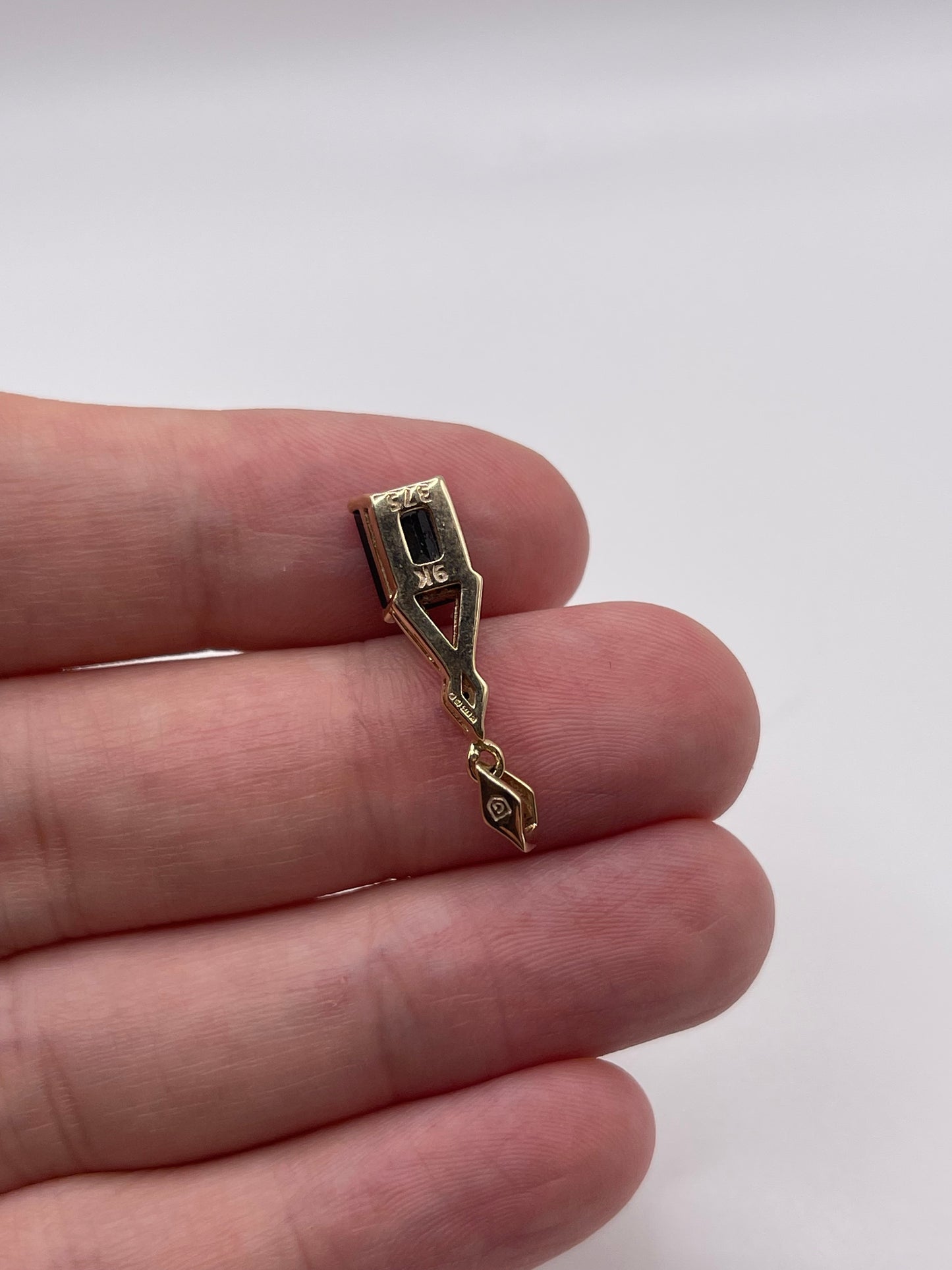 9ct gold sapphire and zircon pendant