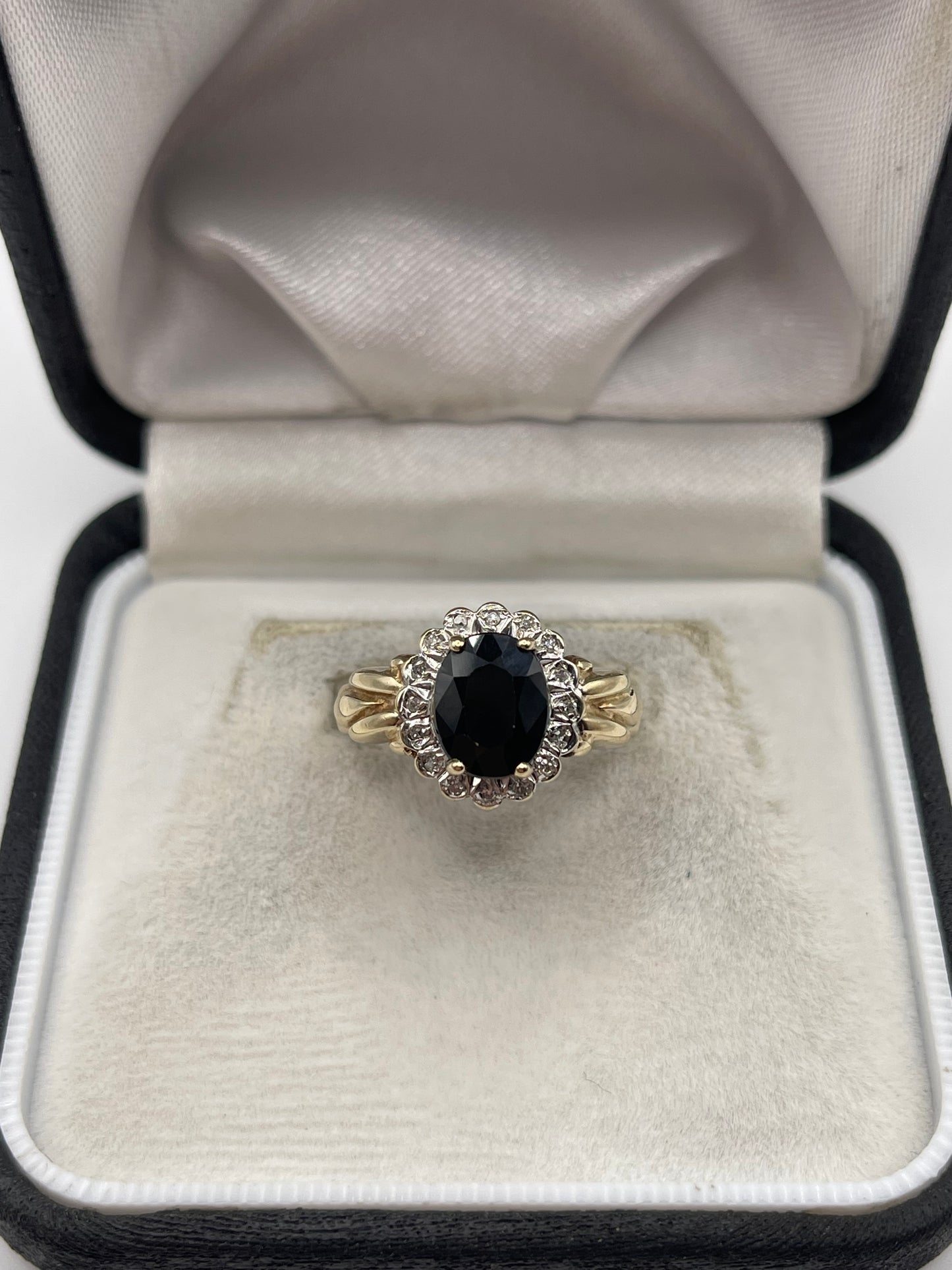 9ct gold sapphire and diamond ring