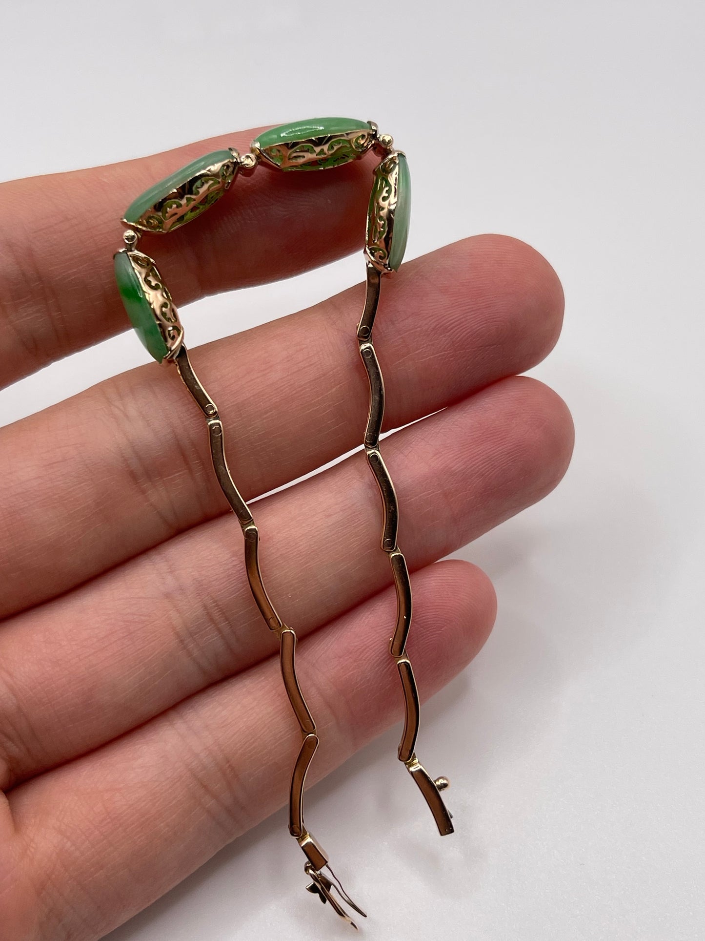 Antique 9ct rose gold jade bracelet