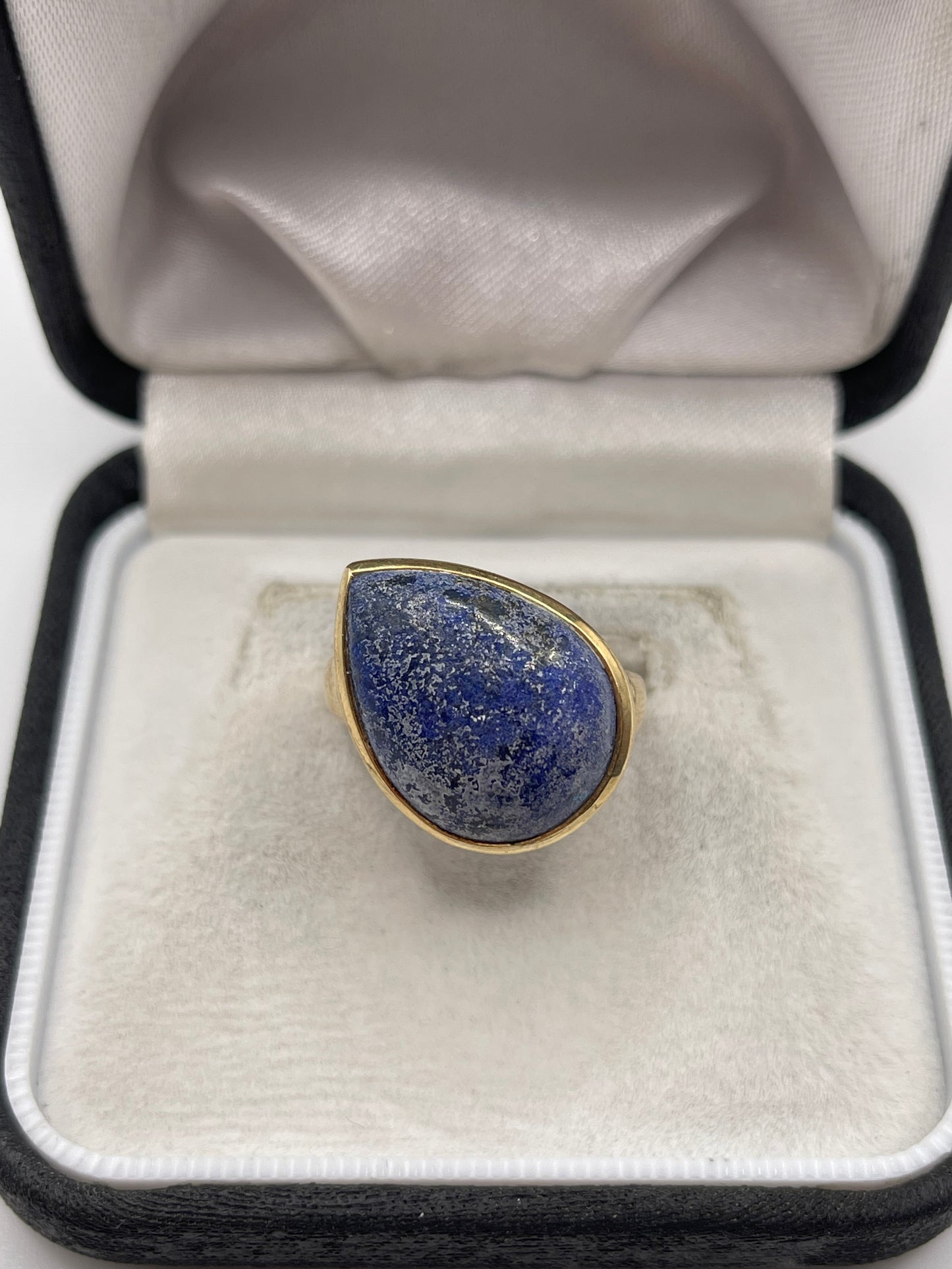 9ct gold sodalite ring
