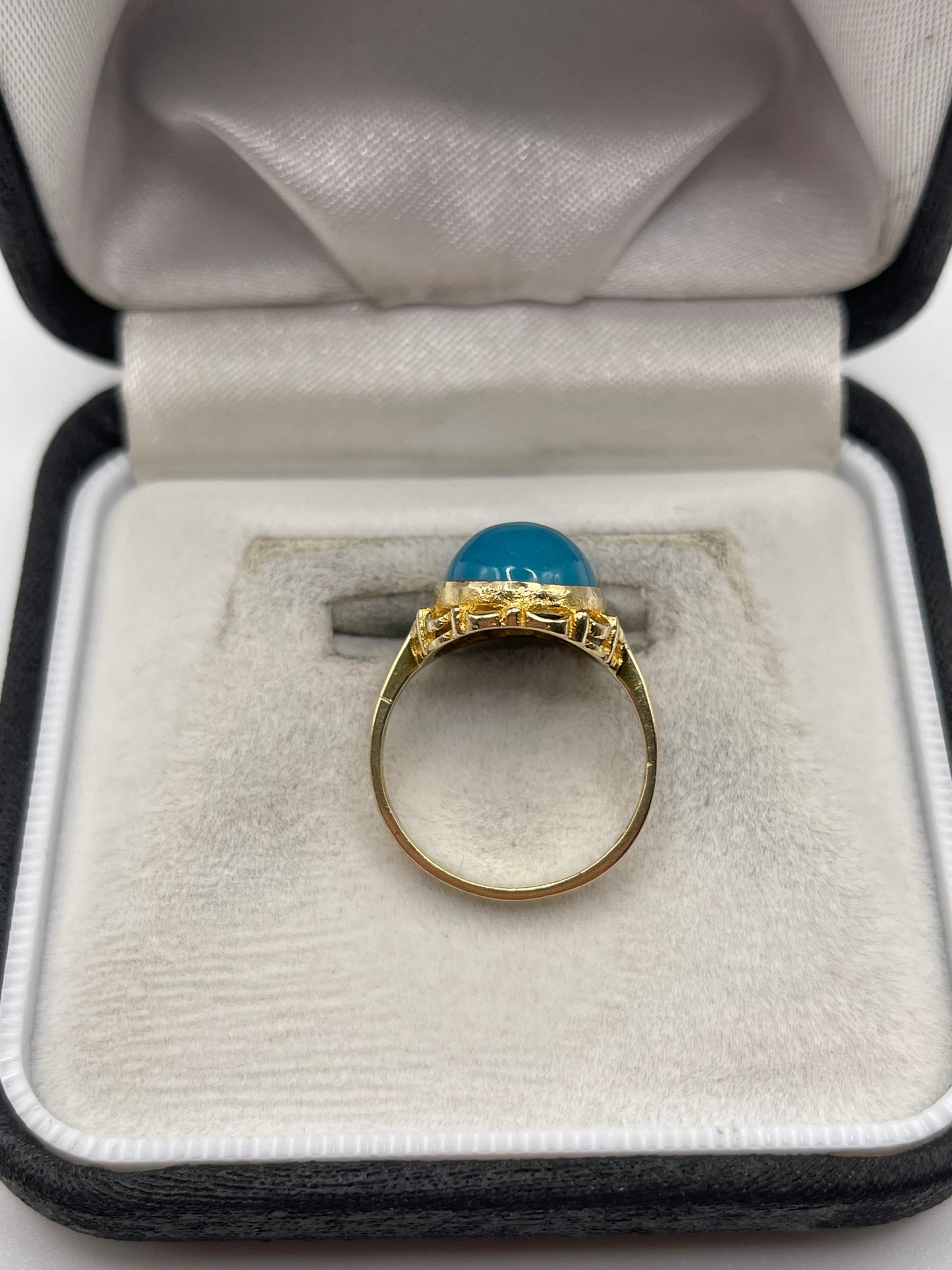 9ct gold gemstone ring