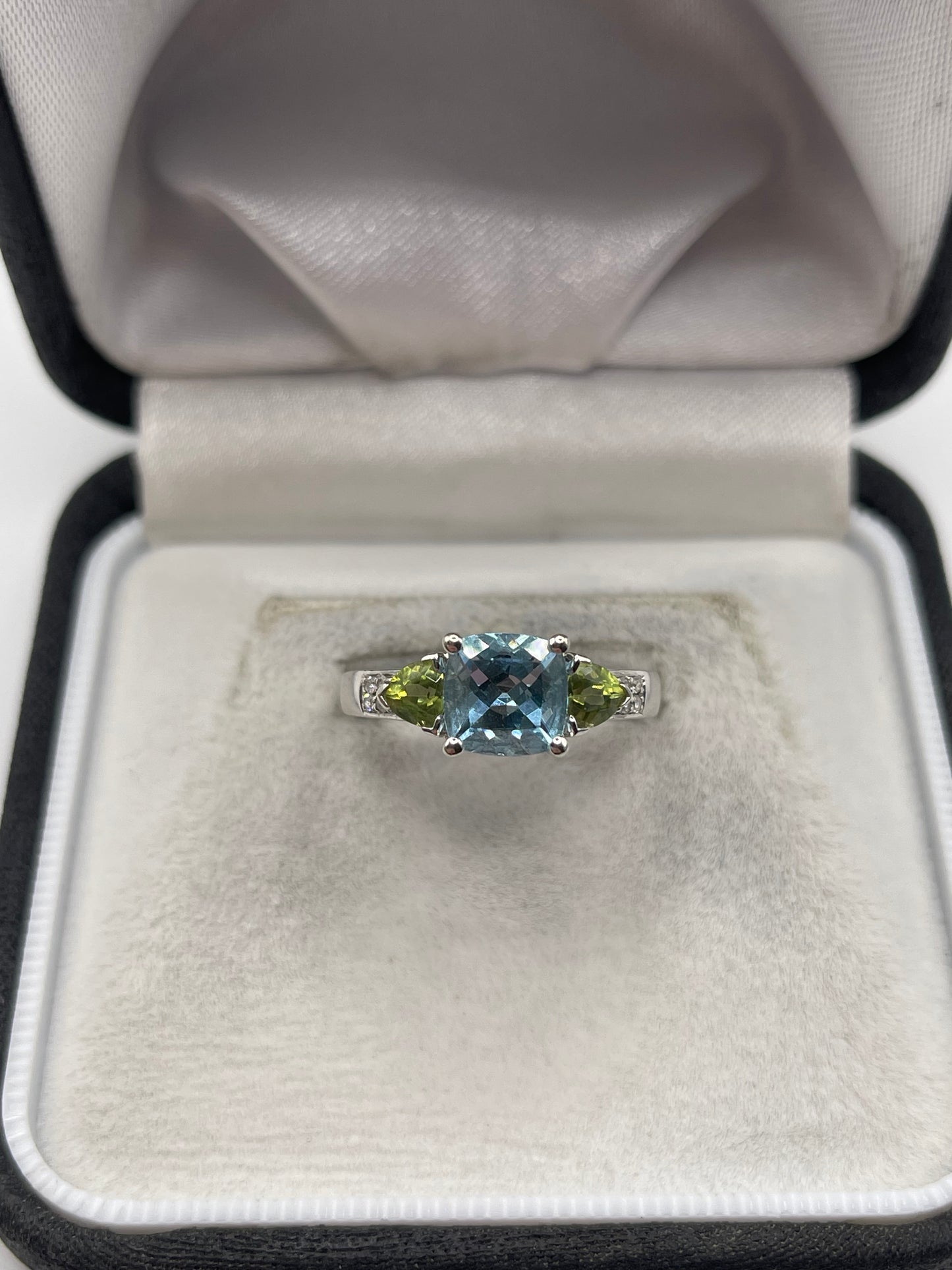 9ct white gold topaz, peridot and diamond ring