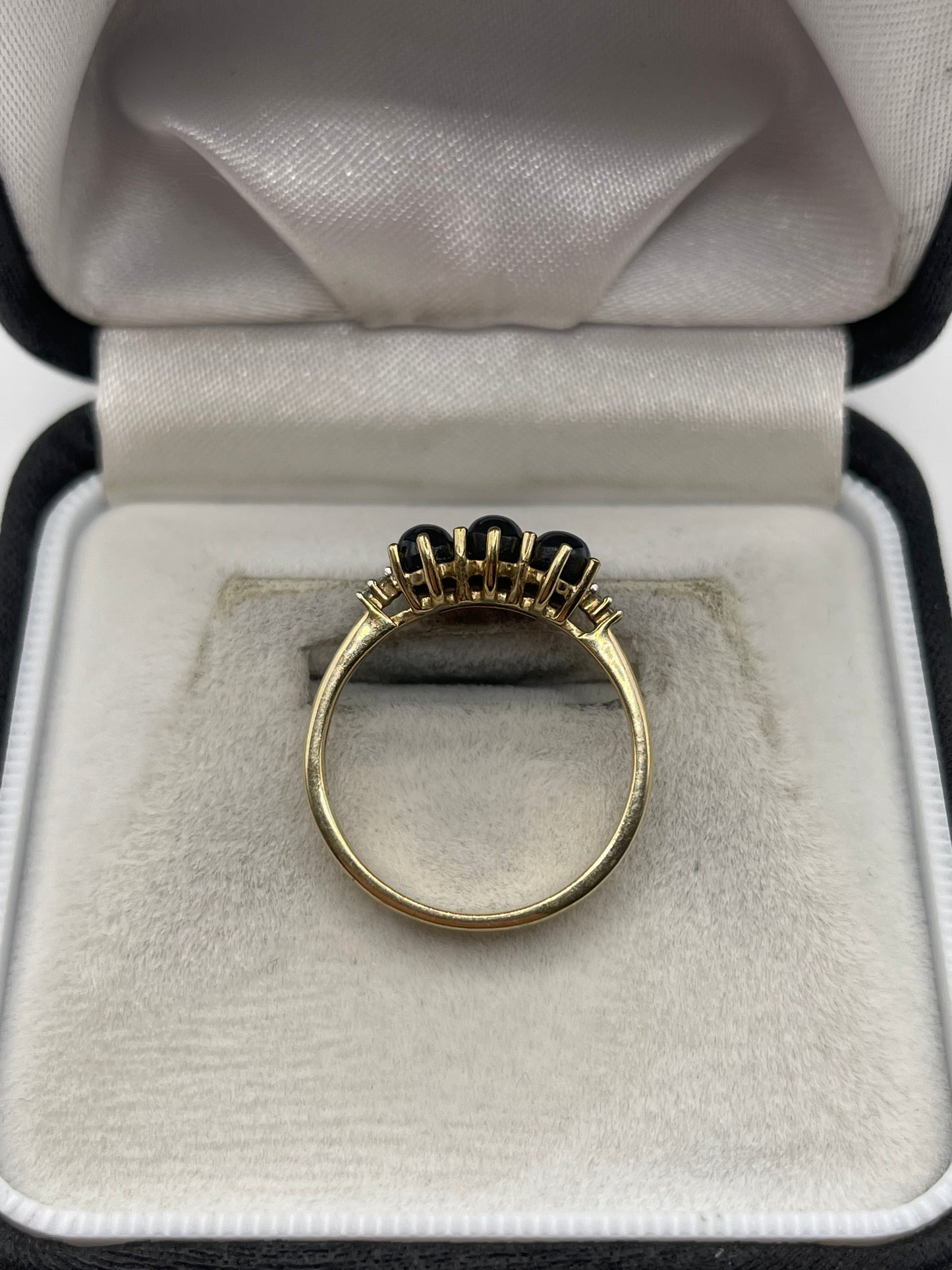 9ct gold cabochon sapphire and diamond ring