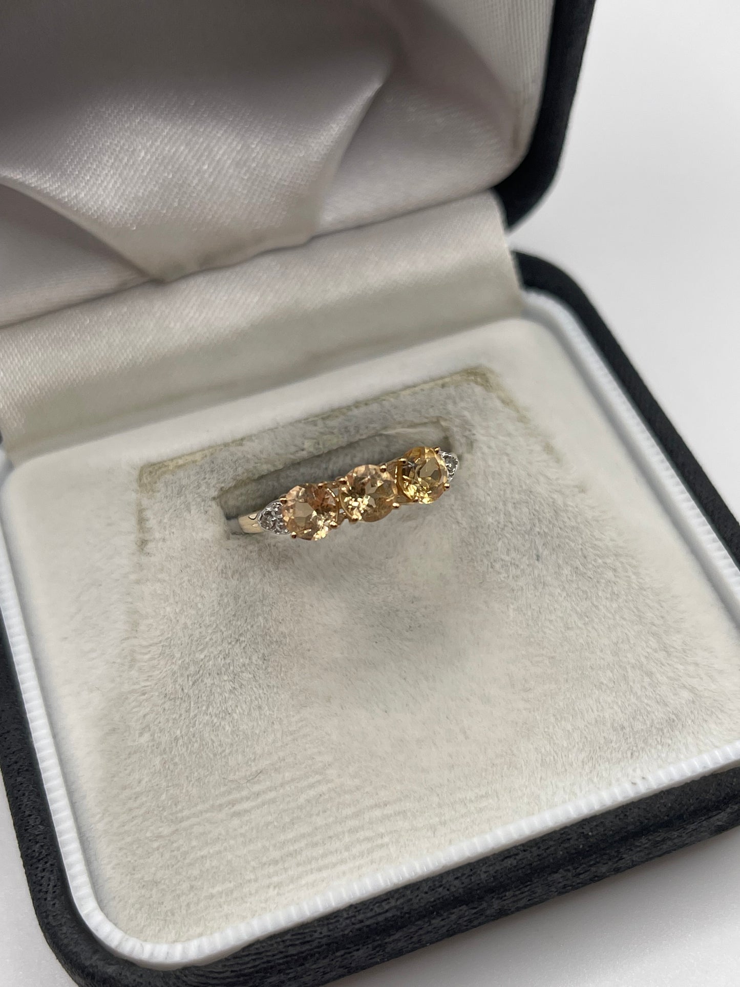 9ct gold quartz and diamond ring