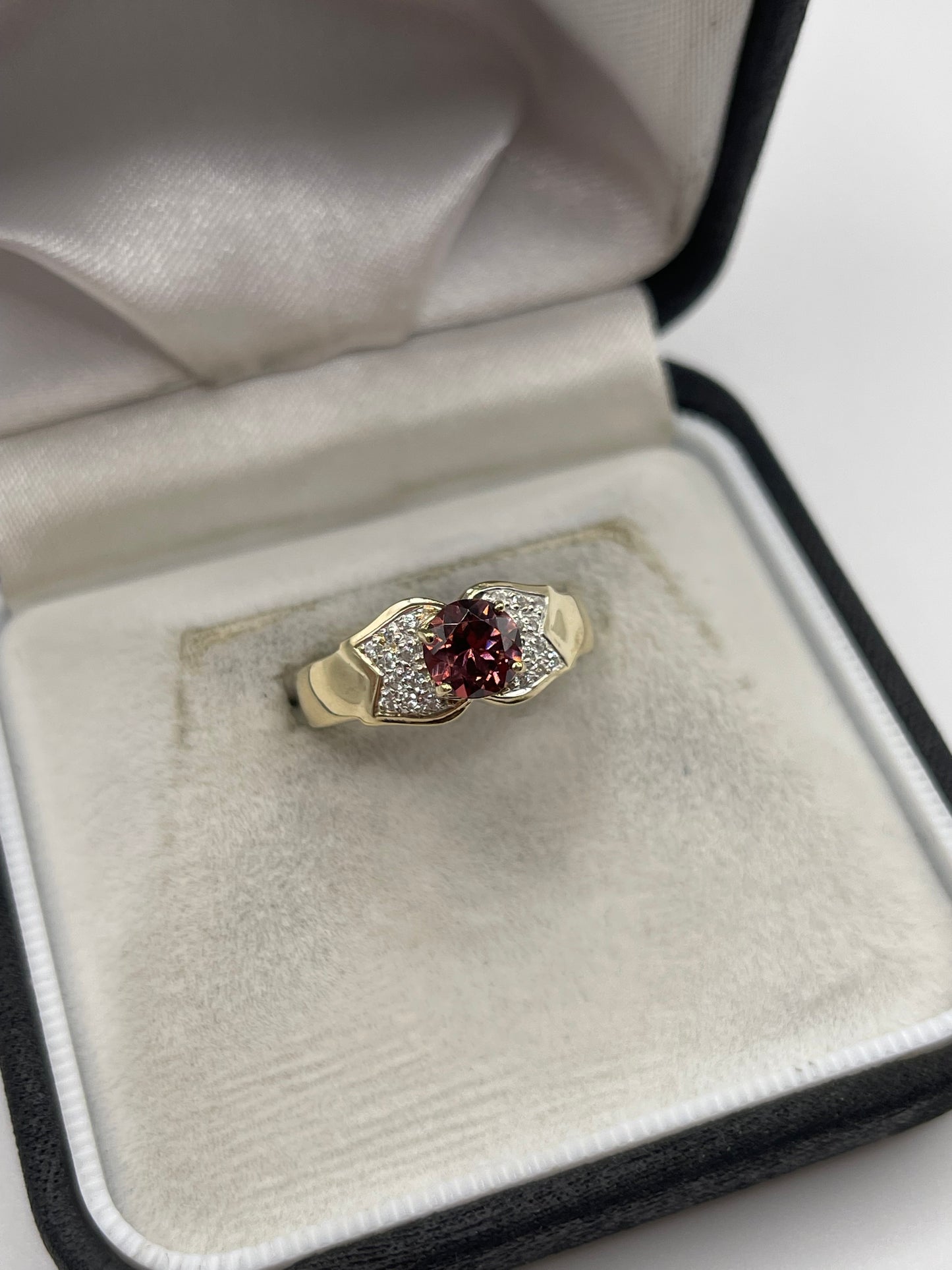 9ct gold tourmaline and diamond ring