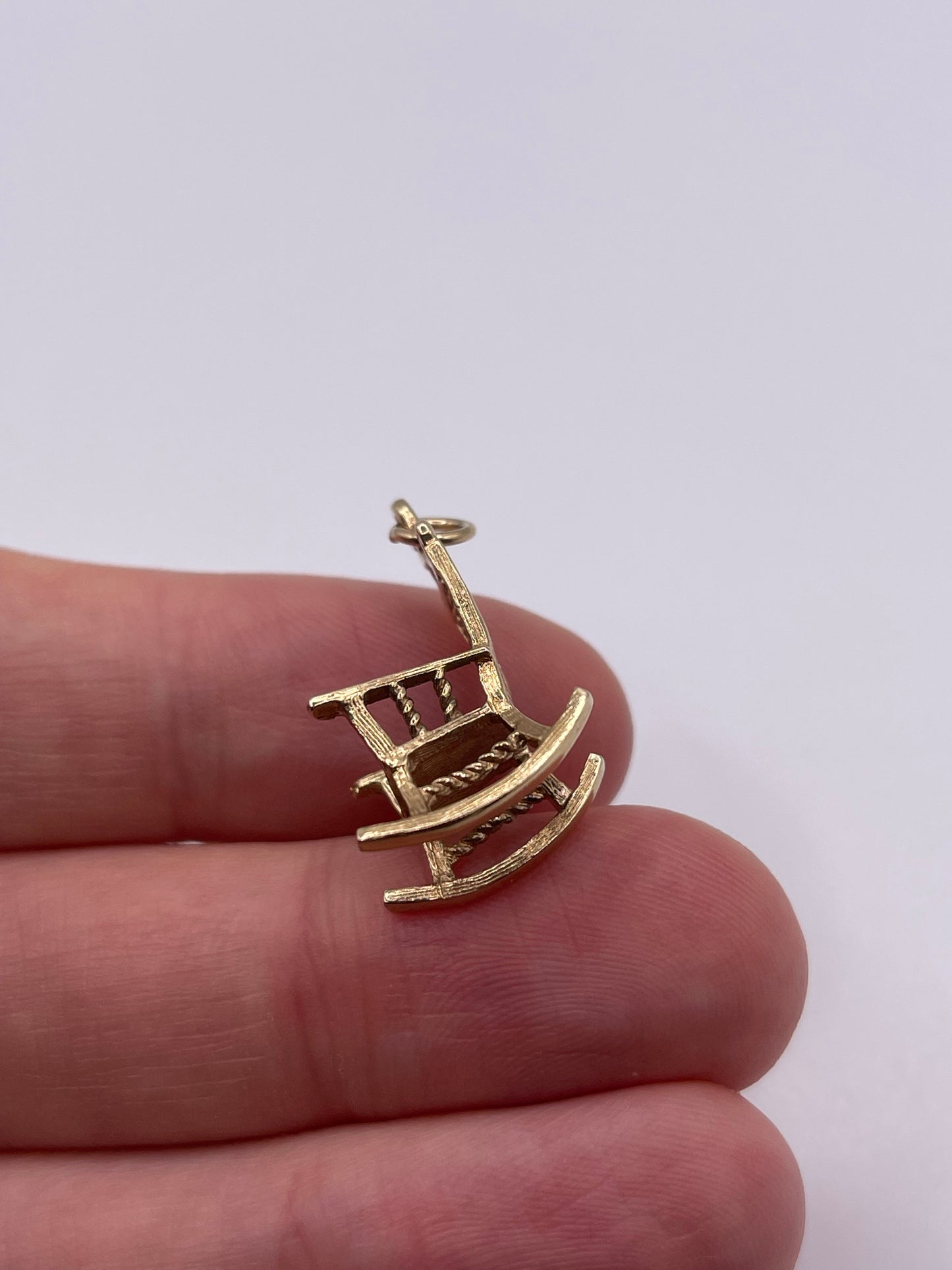9ct gold chair charm