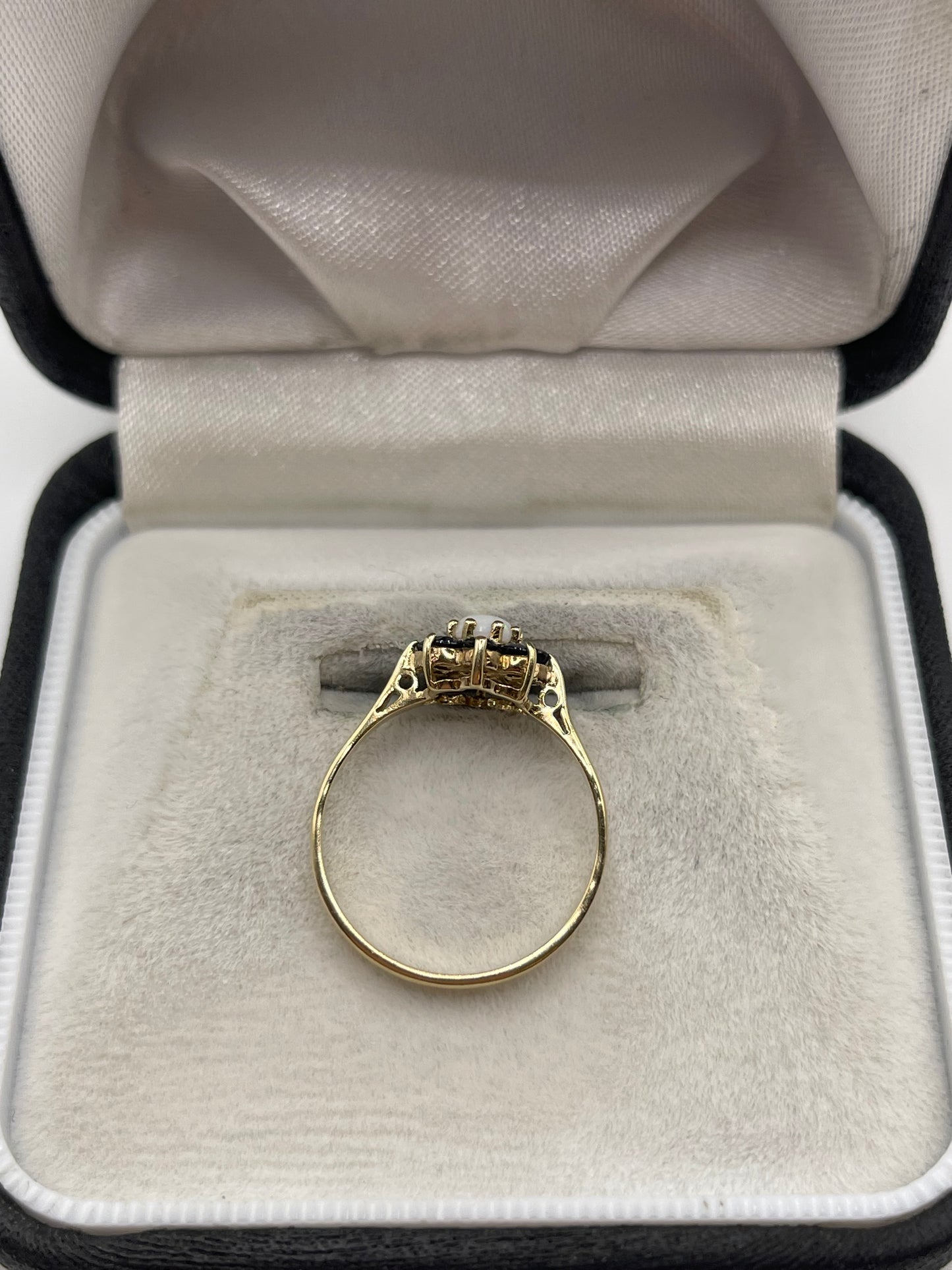 9ct gold opal and sapphire ring