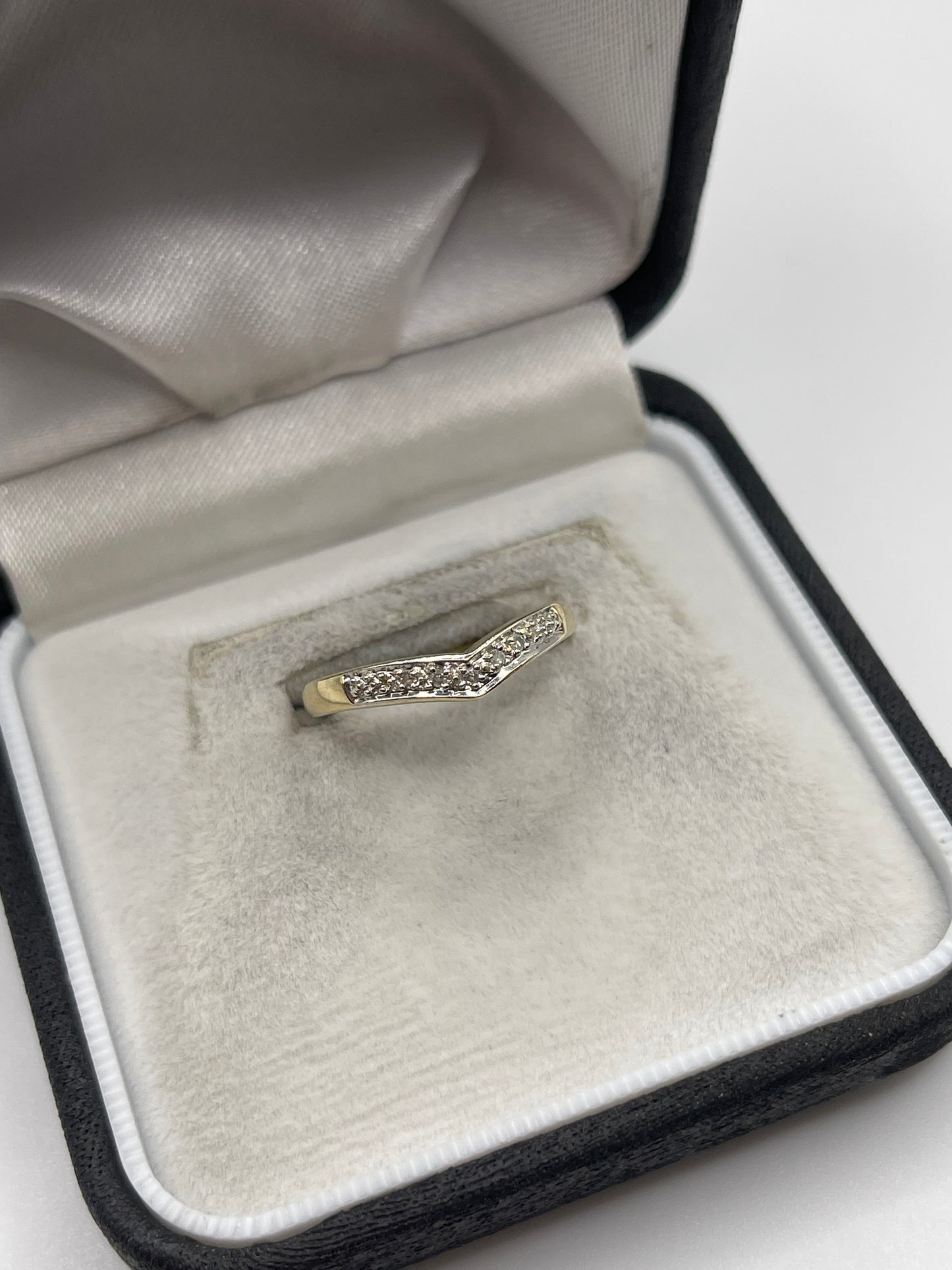 9ct gold diamond wishbone ring