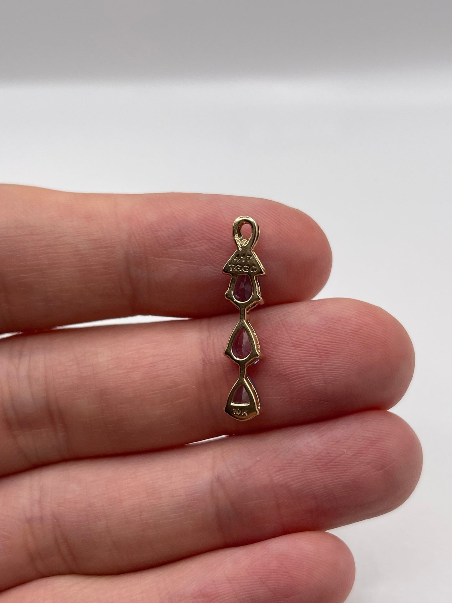 9ct gold tanzanite and diamond pendant